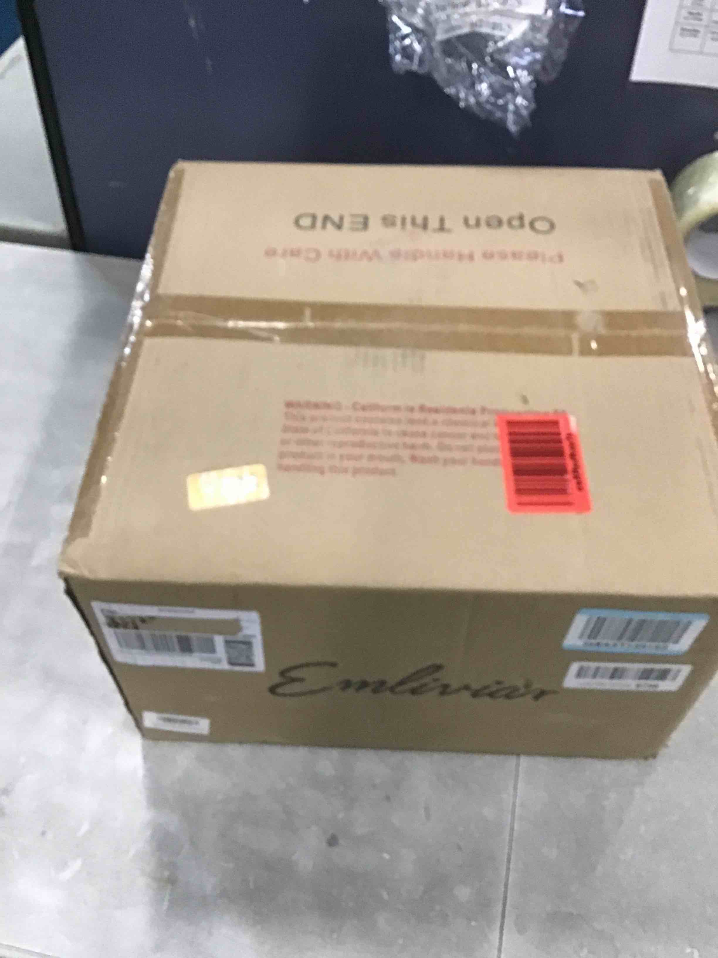 https://s3.amazonaws.com/lotting-images-prod/bidfta/TEA1933204_1734632659765.jpeg