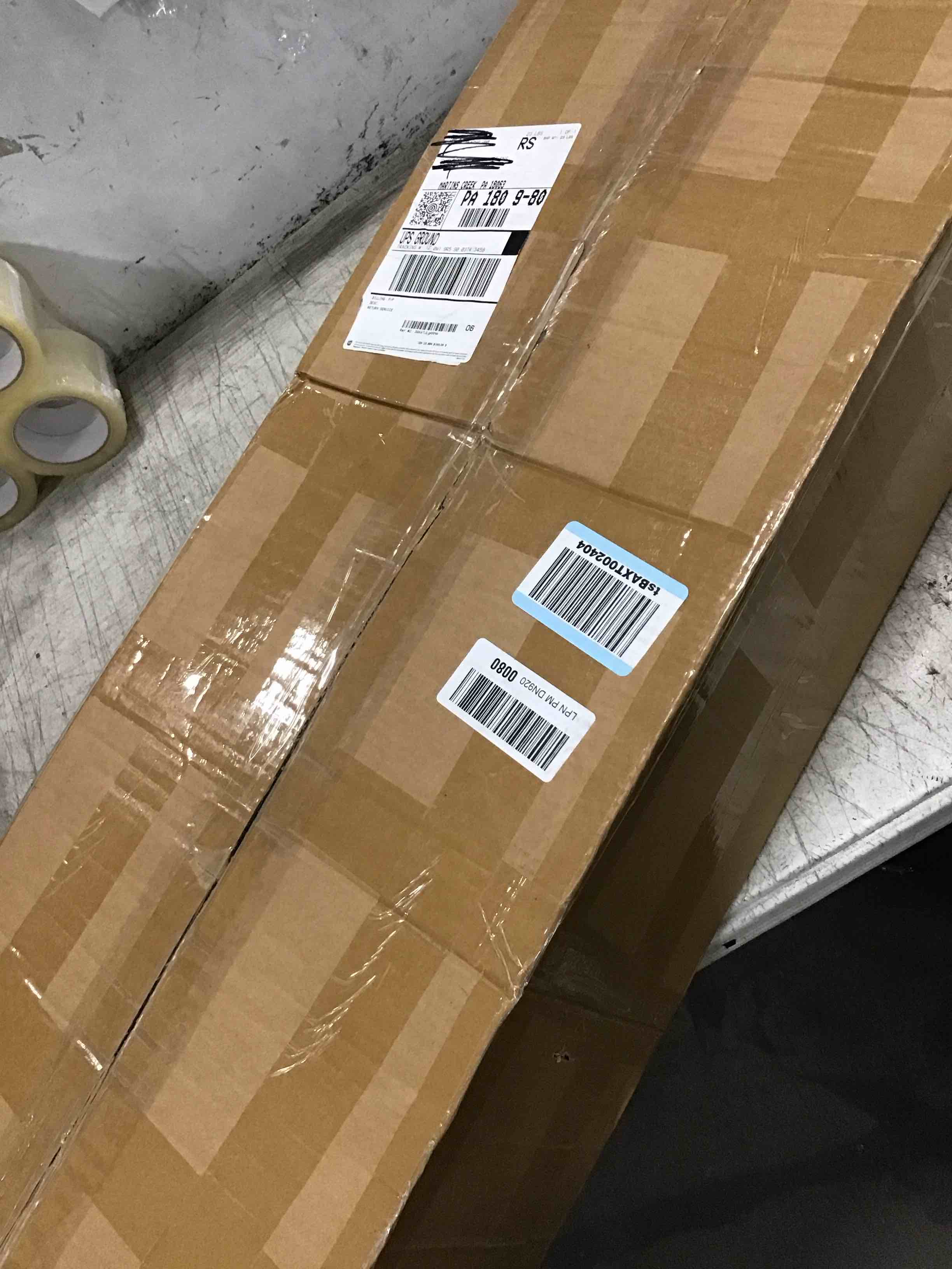 https://s3.amazonaws.com/lotting-images-prod/bidfta/TEA1933811_1735822354851.jpeg