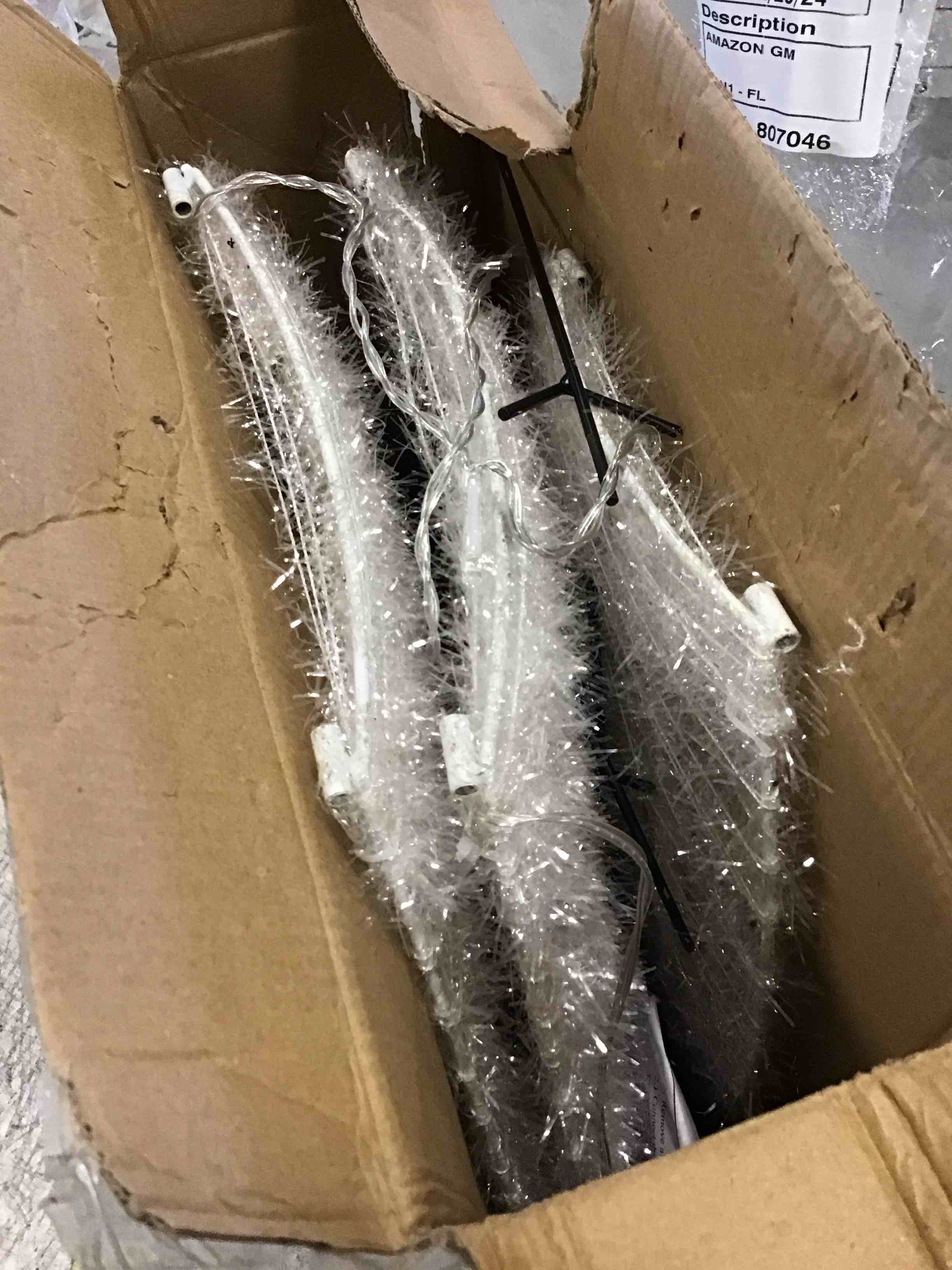 https://s3.amazonaws.com/lotting-images-prod/bidfta/TEA1934022_1735845704906.jpeg