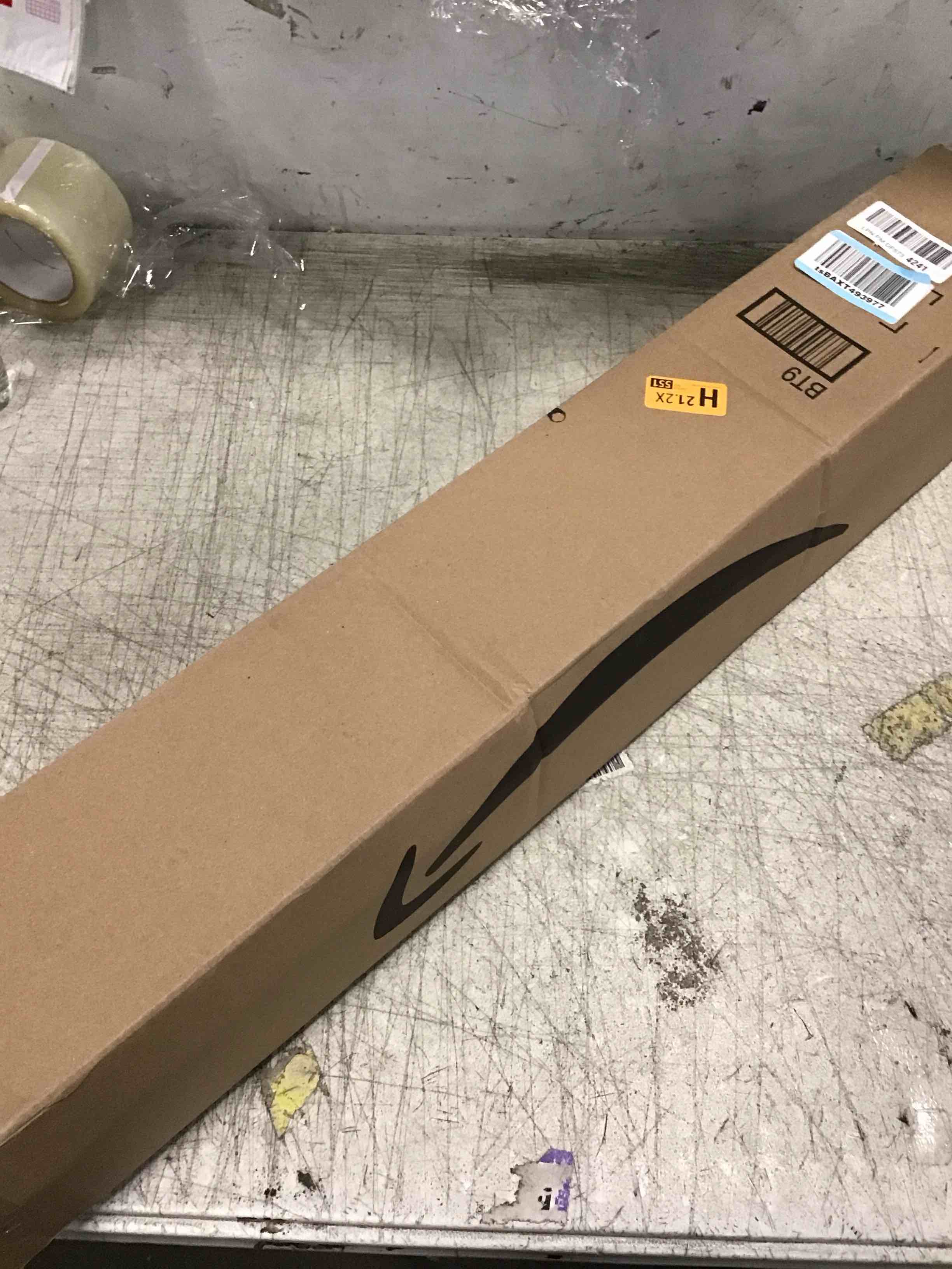 https://s3.amazonaws.com/lotting-images-prod/bidfta/TEA1934025_1735845907279.jpeg