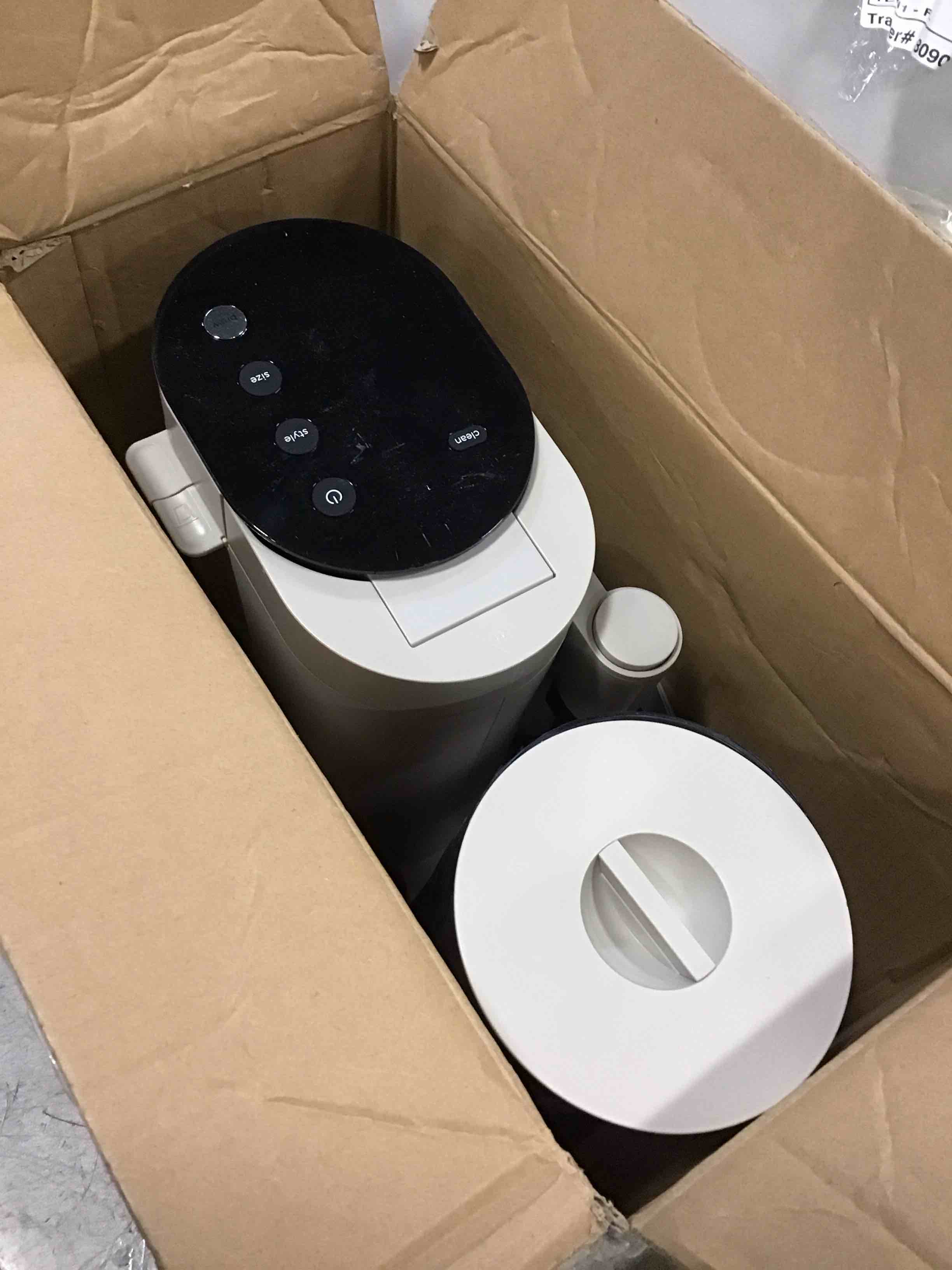 https://s3.amazonaws.com/lotting-images-prod/bidfta/TEA1934377_1736339138802.jpeg