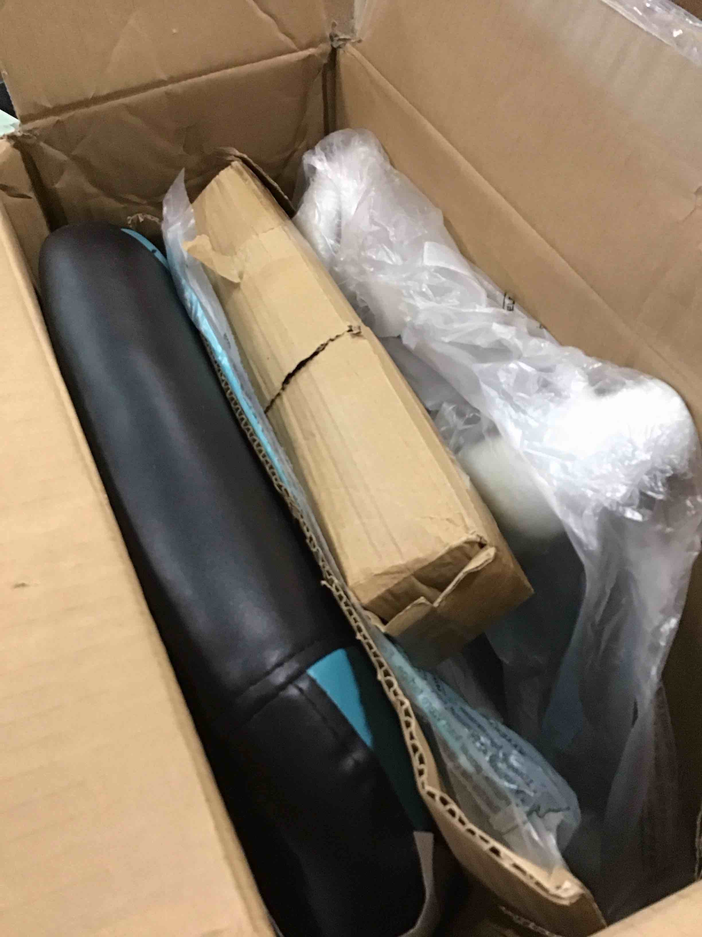 https://s3.amazonaws.com/lotting-images-prod/bidfta/TEA1935362_1736775623499.jpeg
