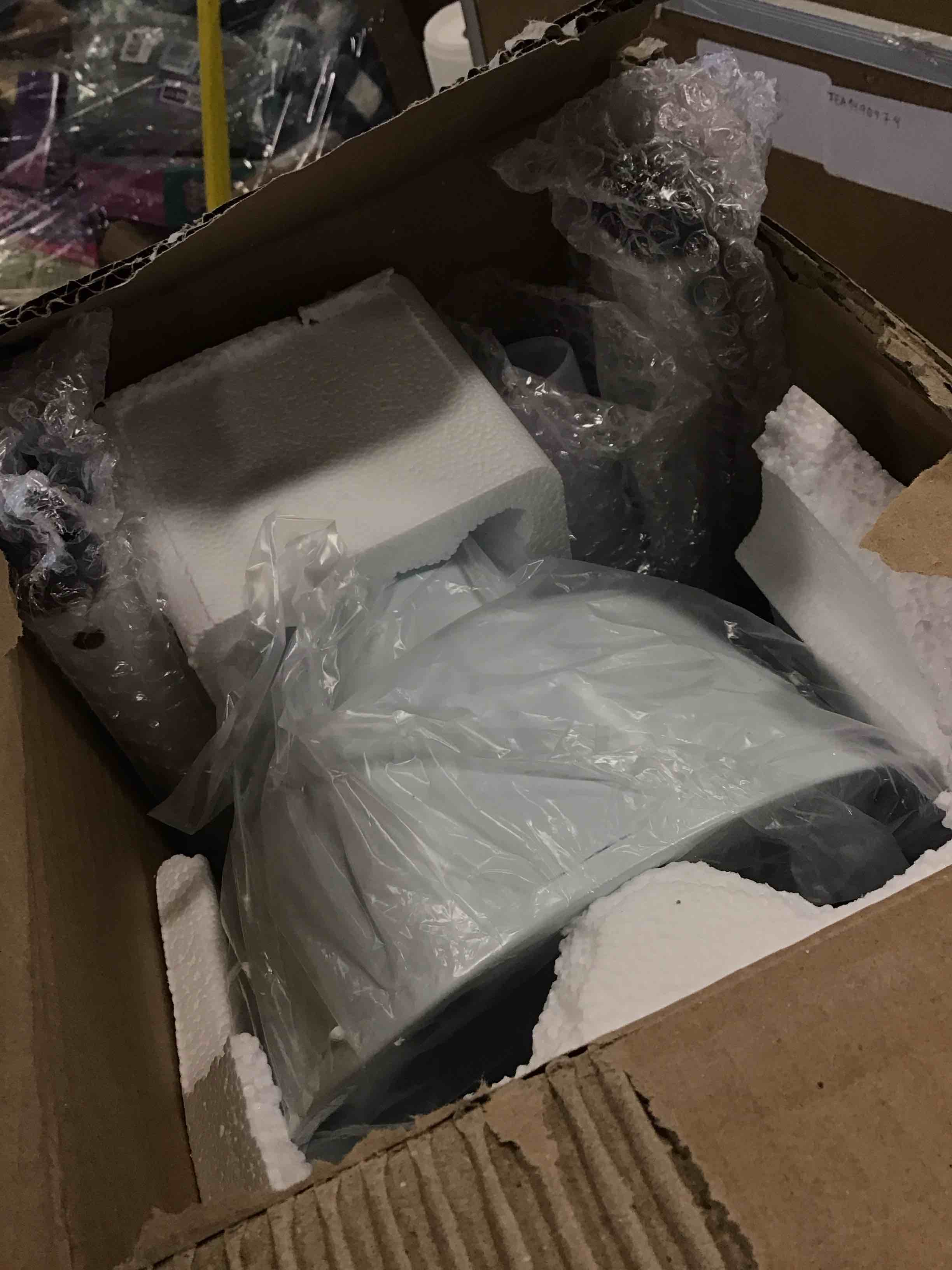 https://s3.amazonaws.com/lotting-images-prod/bidfta/TEA1935414_1736779926109.jpeg