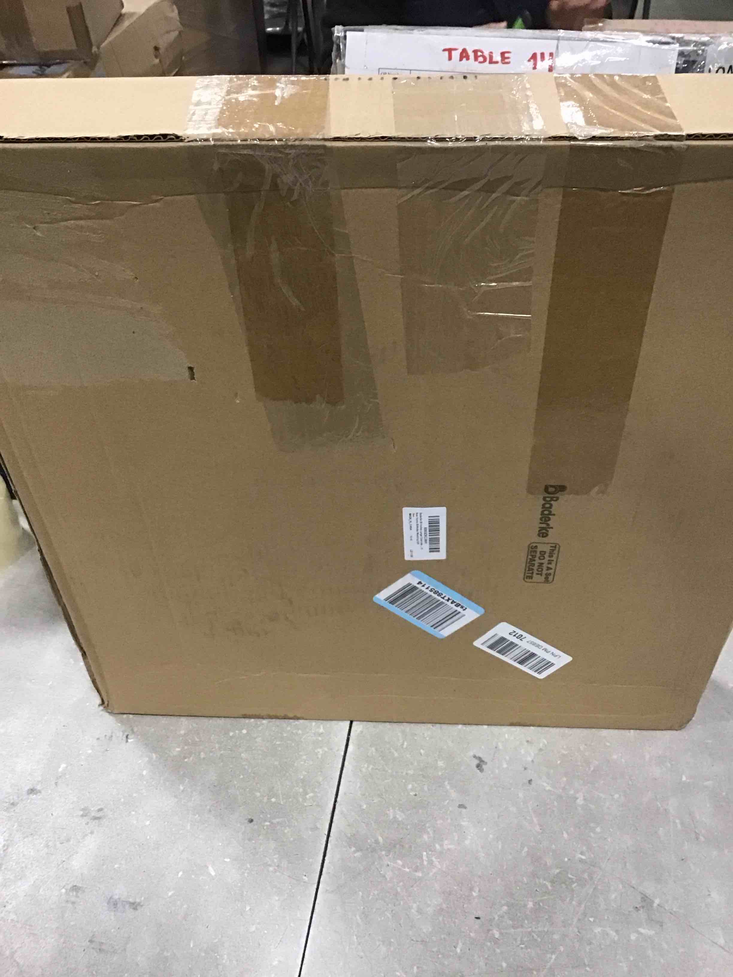 https://s3.amazonaws.com/lotting-images-prod/bidfta/TEA1935597_1736944540233.jpeg