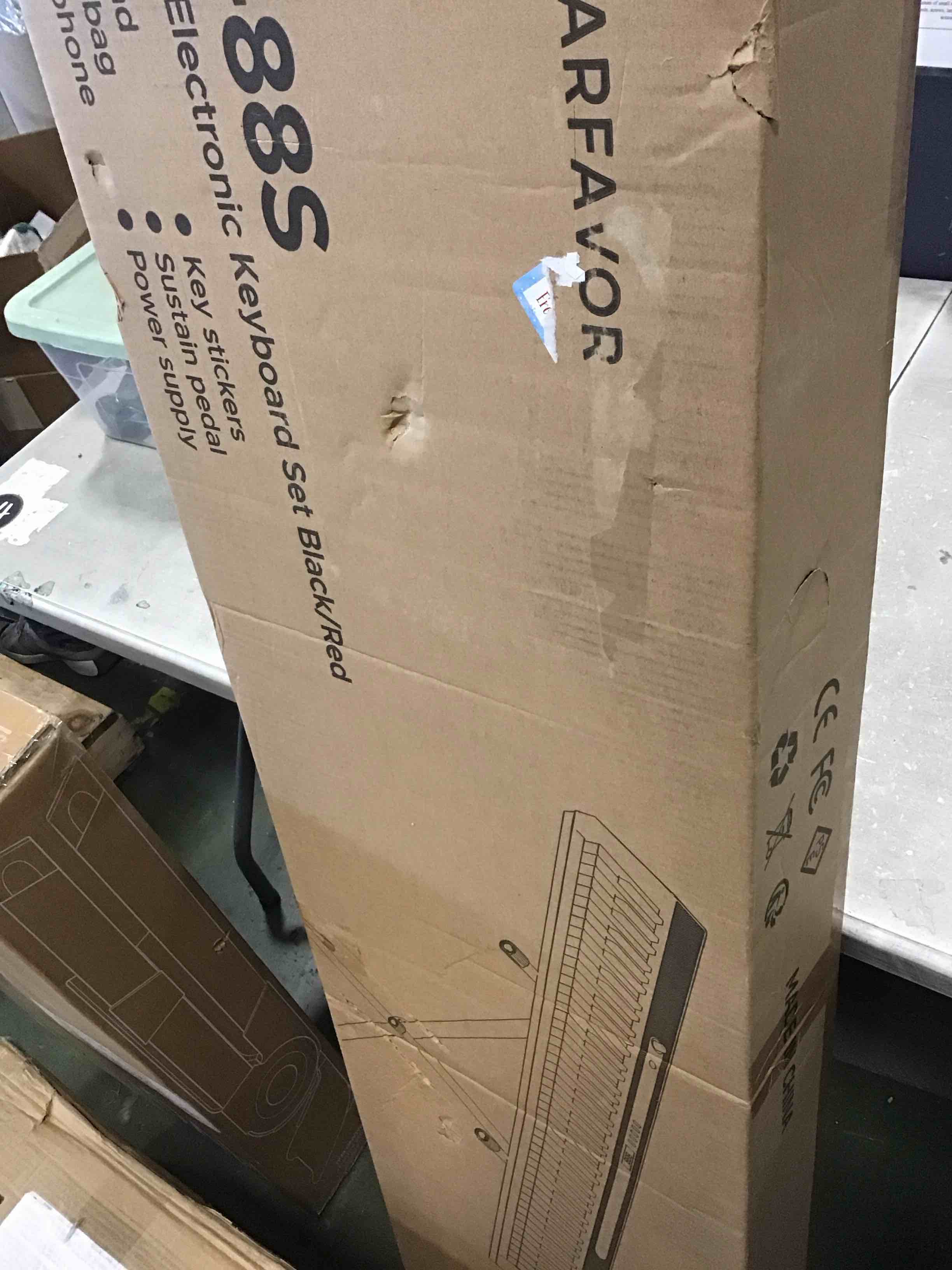 https://s3.amazonaws.com/lotting-images-prod/bidfta/TEA1935658_1736949993406.jpeg