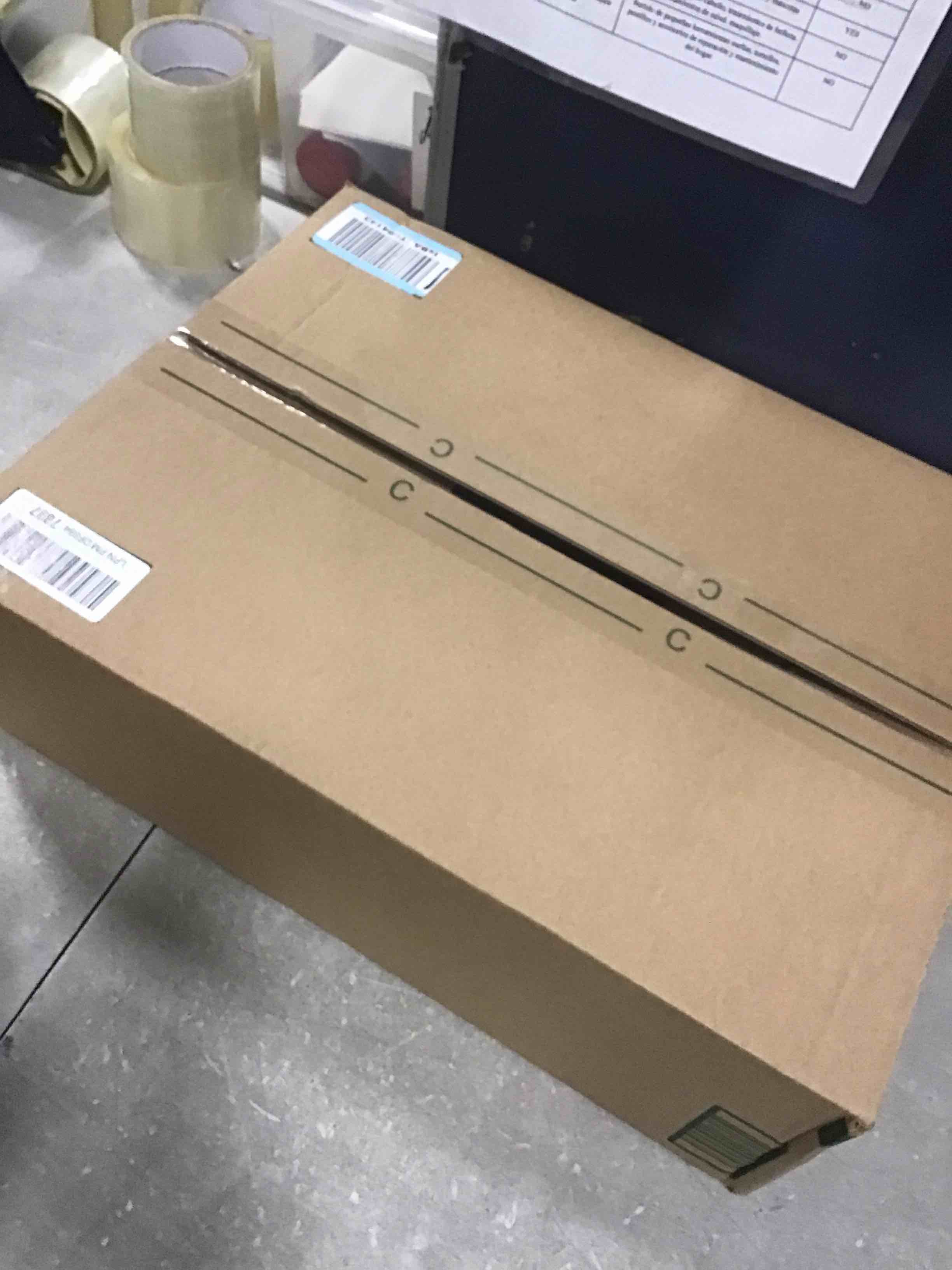 https://s3.amazonaws.com/lotting-images-prod/bidfta/TEA1935675_1736951823432.jpeg