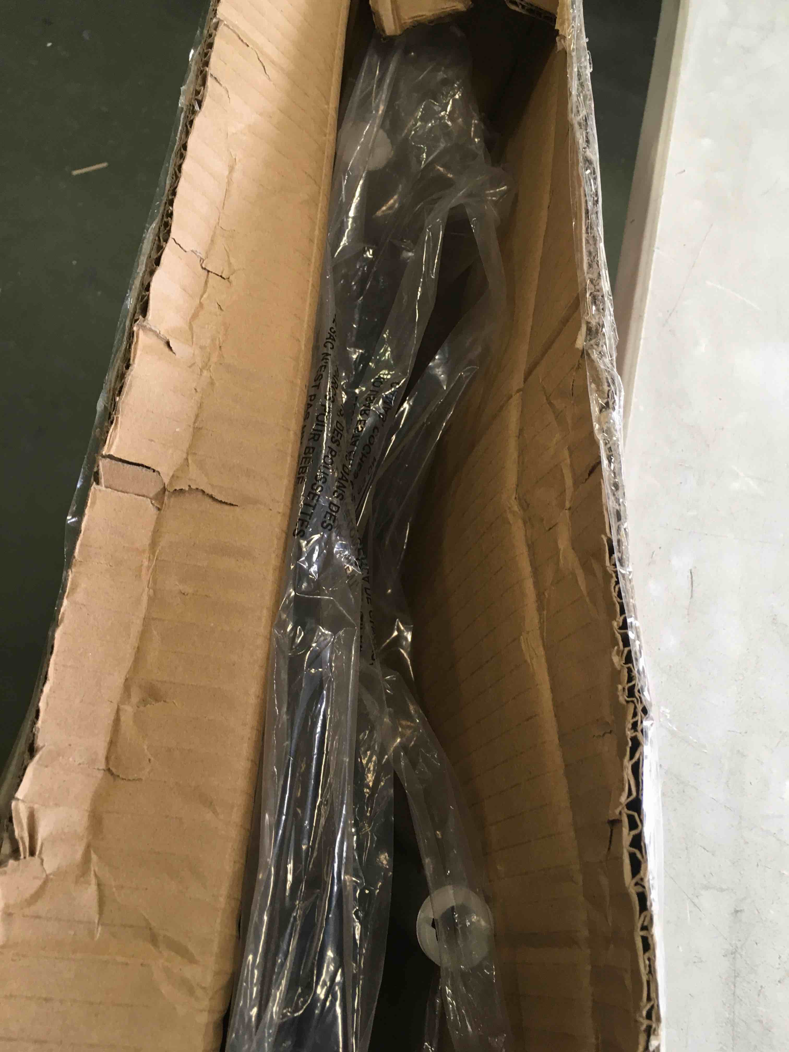 https://s3.amazonaws.com/lotting-images-prod/bidfta/TEA1936527_1743105368969.jpeg