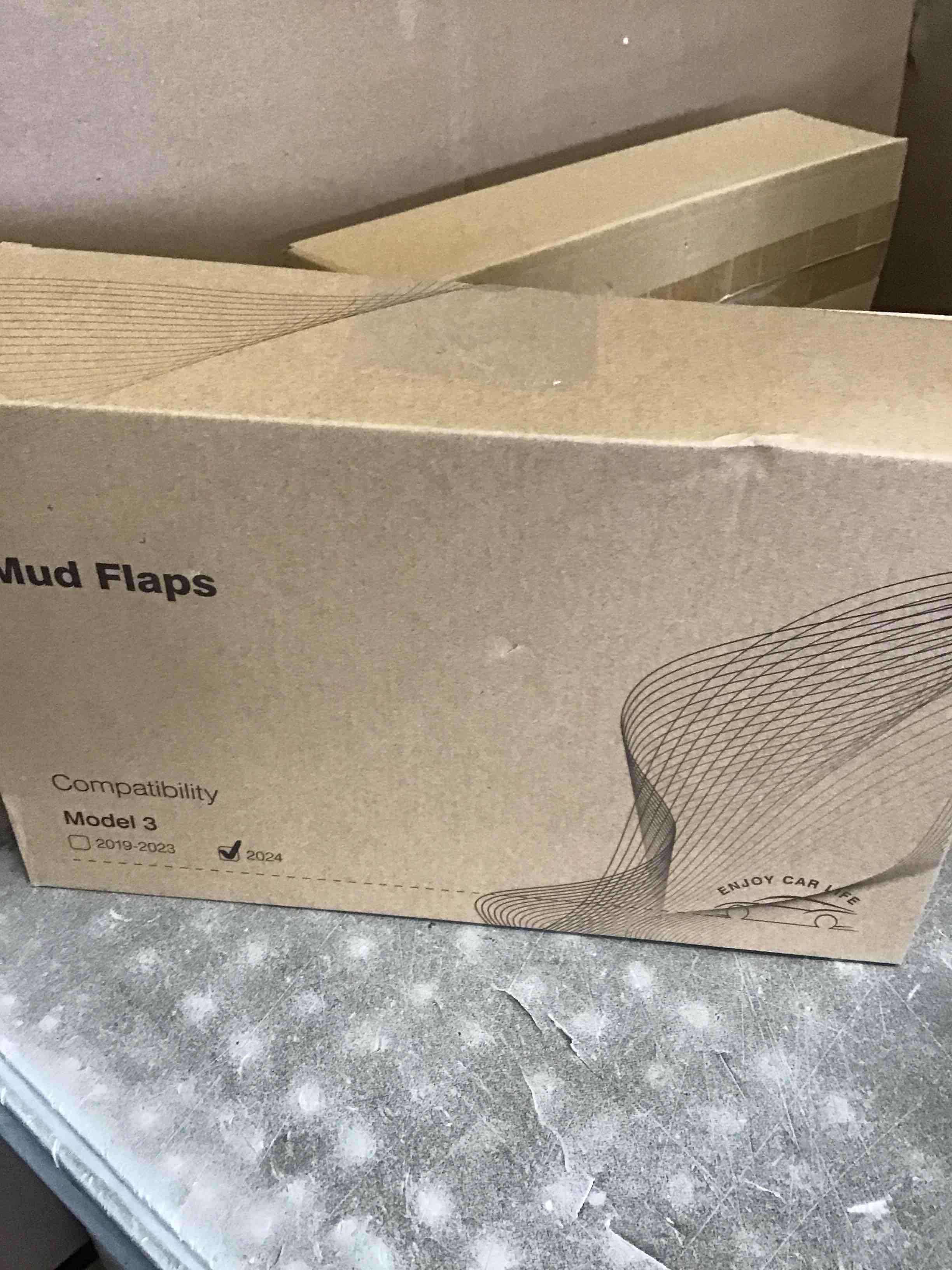 https://s3.amazonaws.com/lotting-images-prod/bidfta/TEA1936877_1743440909860.jpeg