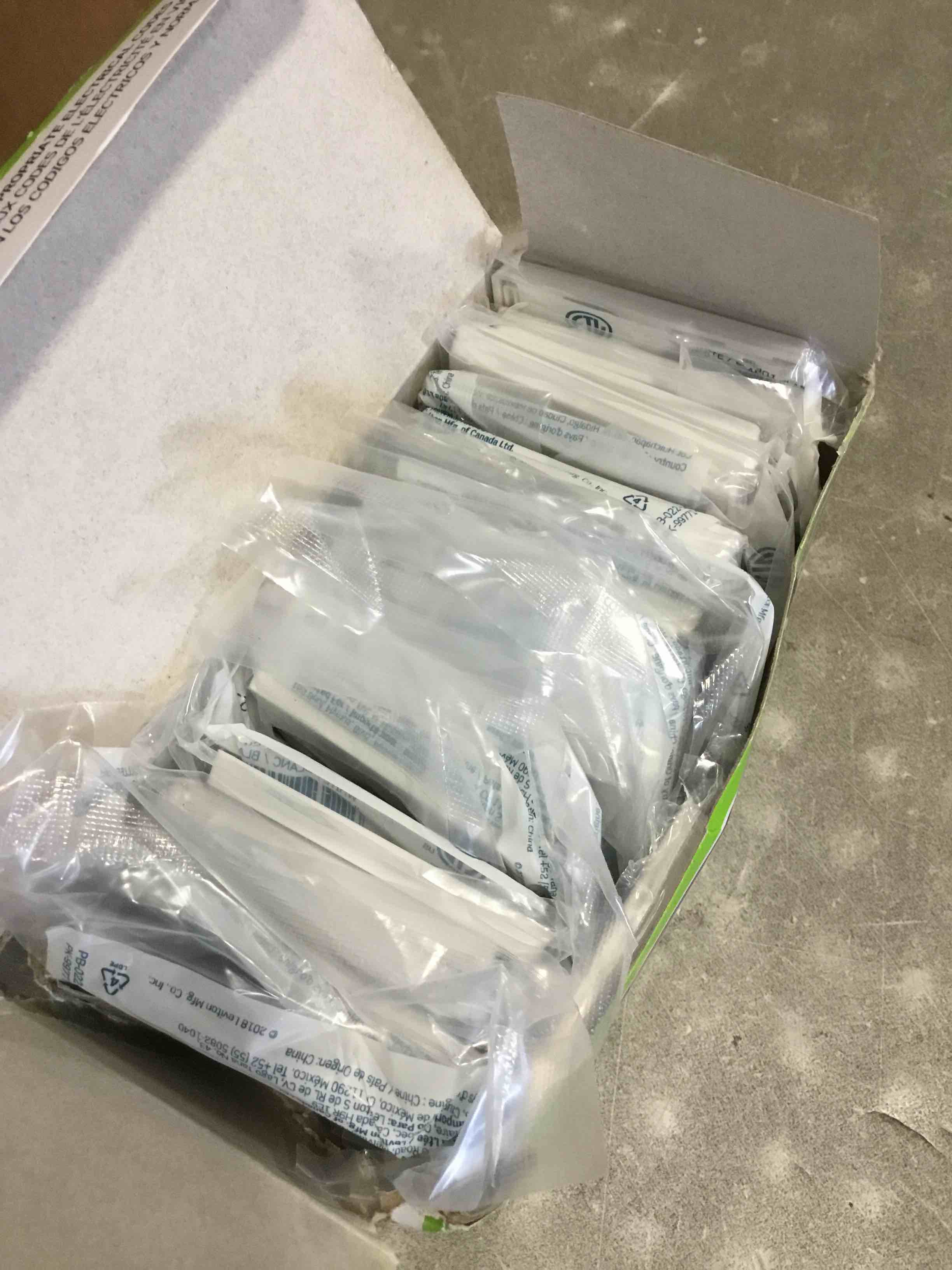 https://s3.amazonaws.com/lotting-images-prod/bidfta/TEA1937277_1743534157876.jpeg