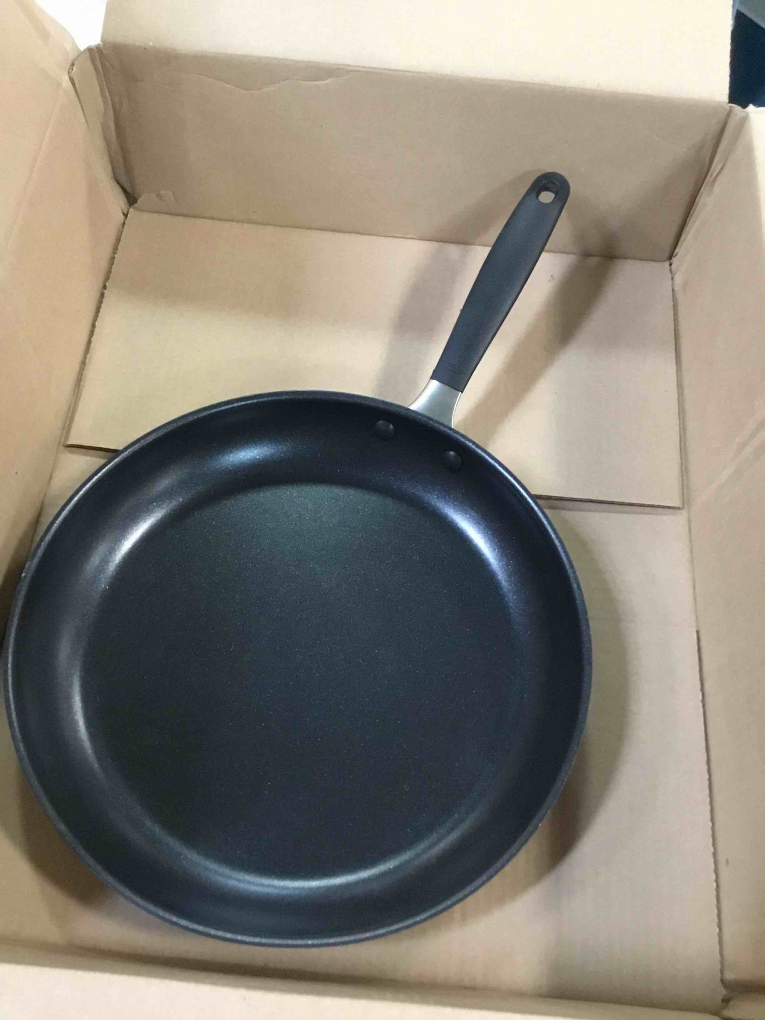 https://s3.amazonaws.com/lotting-images-prod/bidfta/TEA1937481_1743616649989.jpeg