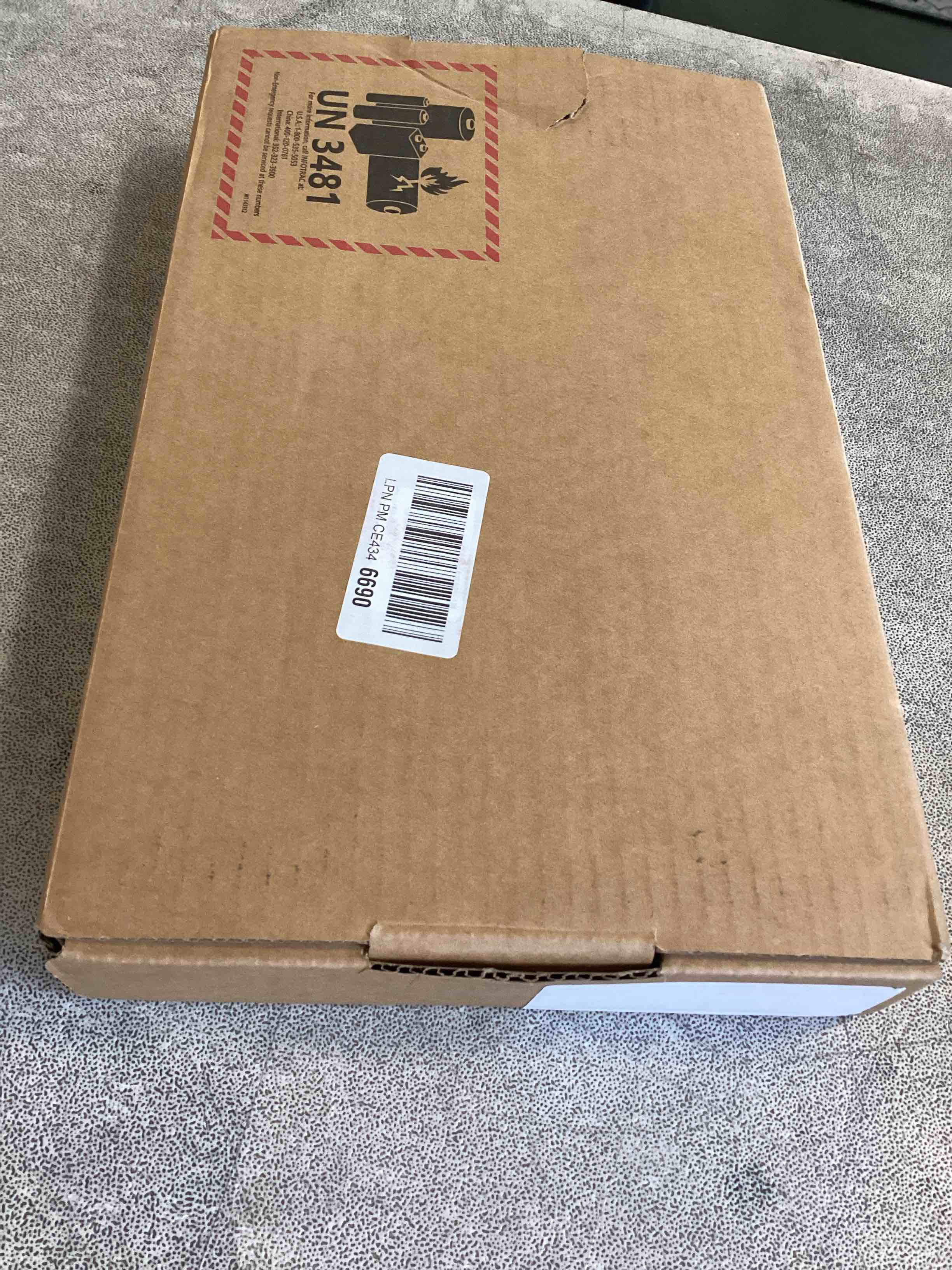 https://s3.amazonaws.com/lotting-images-prod/bidfta/TEA1939907_1746032705018.jpeg