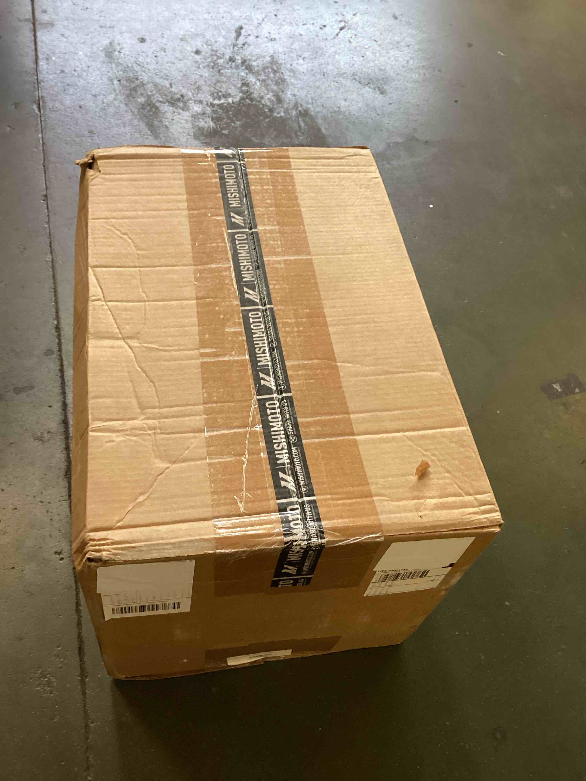 https://s3.amazonaws.com/lotting-images-prod/bidfta/TEA1939918_1746035319942.jpeg