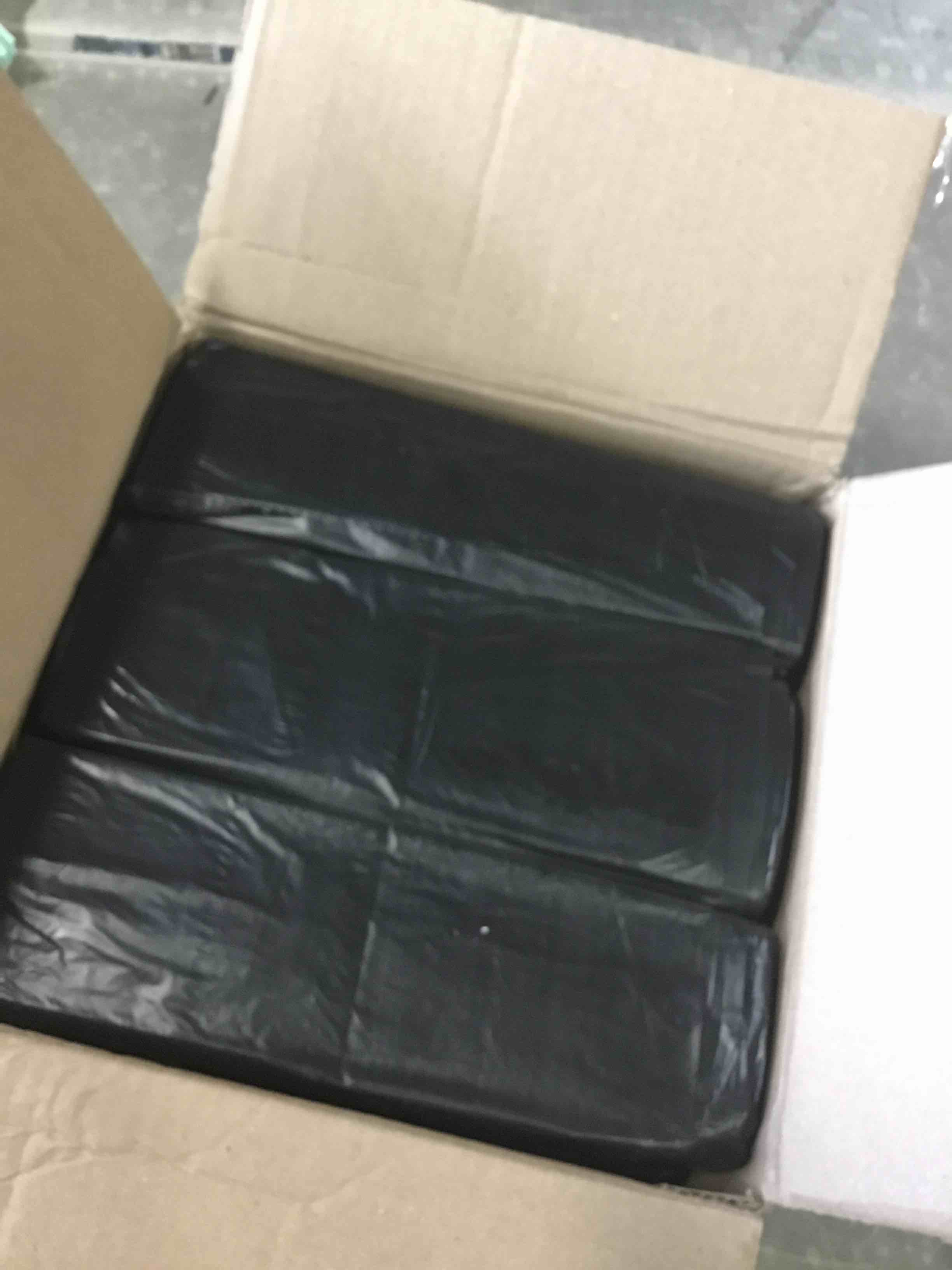 https://s3.amazonaws.com/lotting-images-prod/bidfta/TEA1941982_1750163660587.jpeg