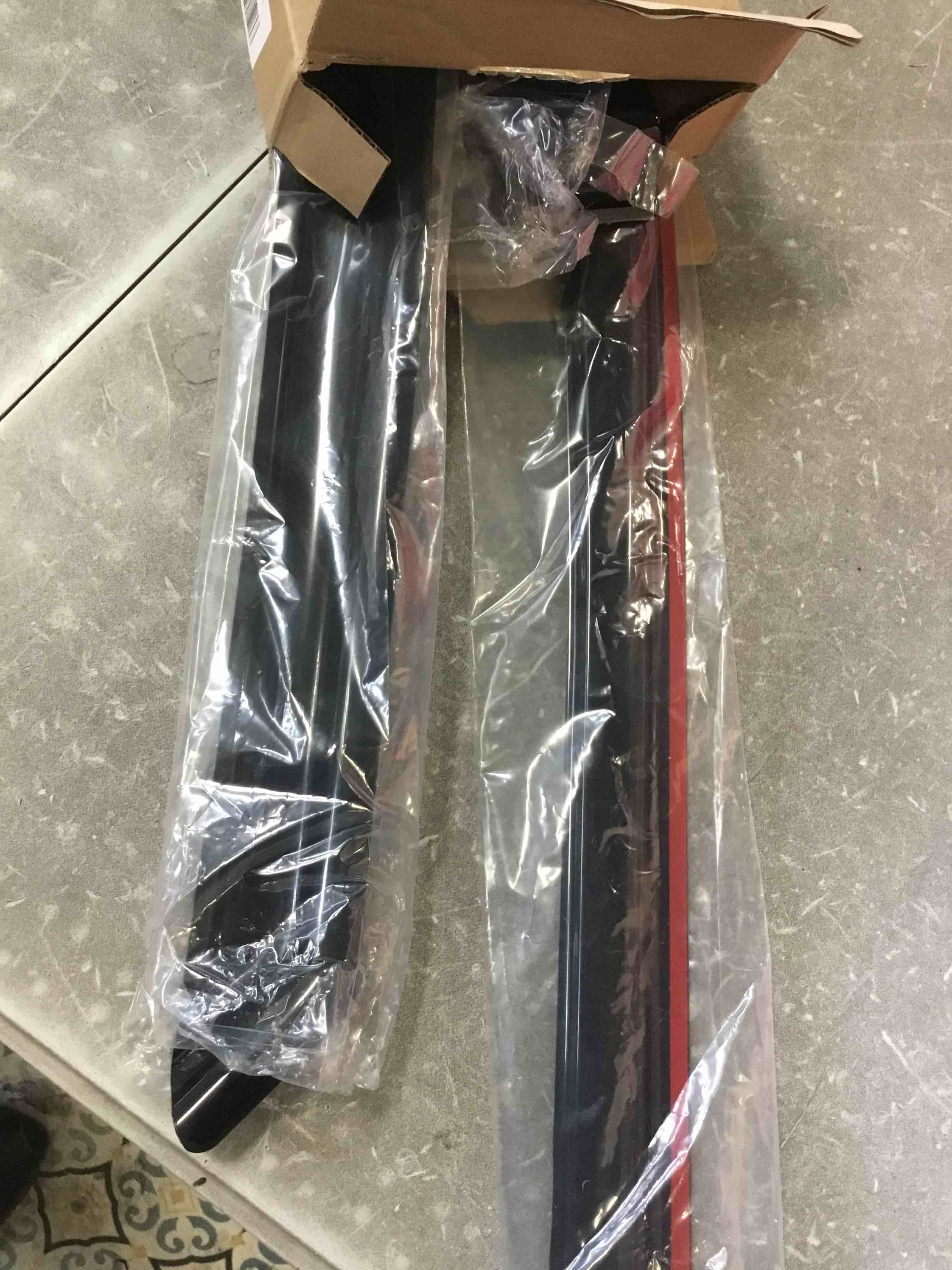 https://s3.amazonaws.com/lotting-images-prod/bidfta/TEA1941993_1750165725329.jpeg
