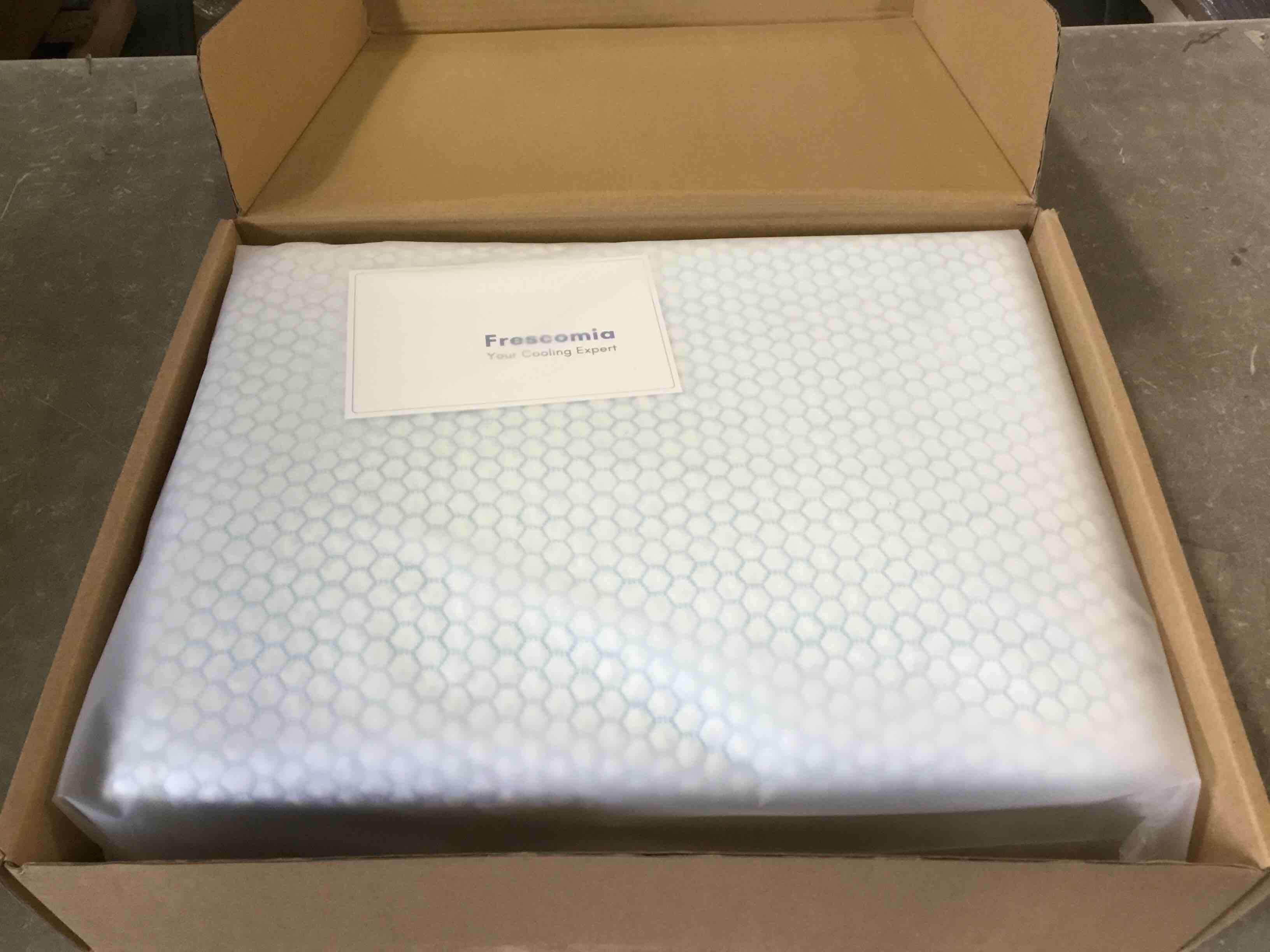 https://s3.amazonaws.com/lotting-images-prod/bidfta/TEA1948024_1743522173388.jpeg