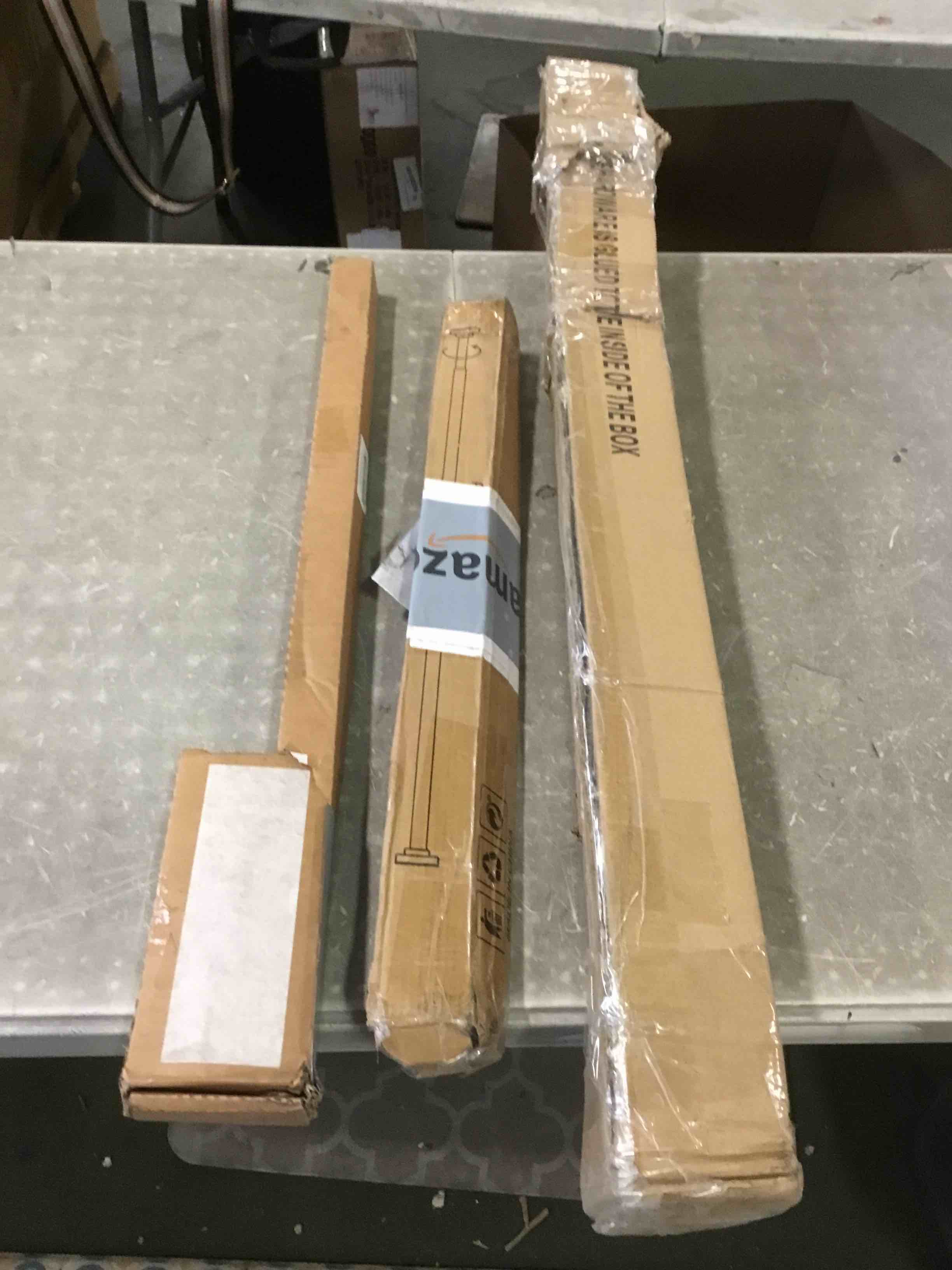 https://s3.amazonaws.com/lotting-images-prod/bidfta/TEA1948598_1743710971634.jpeg