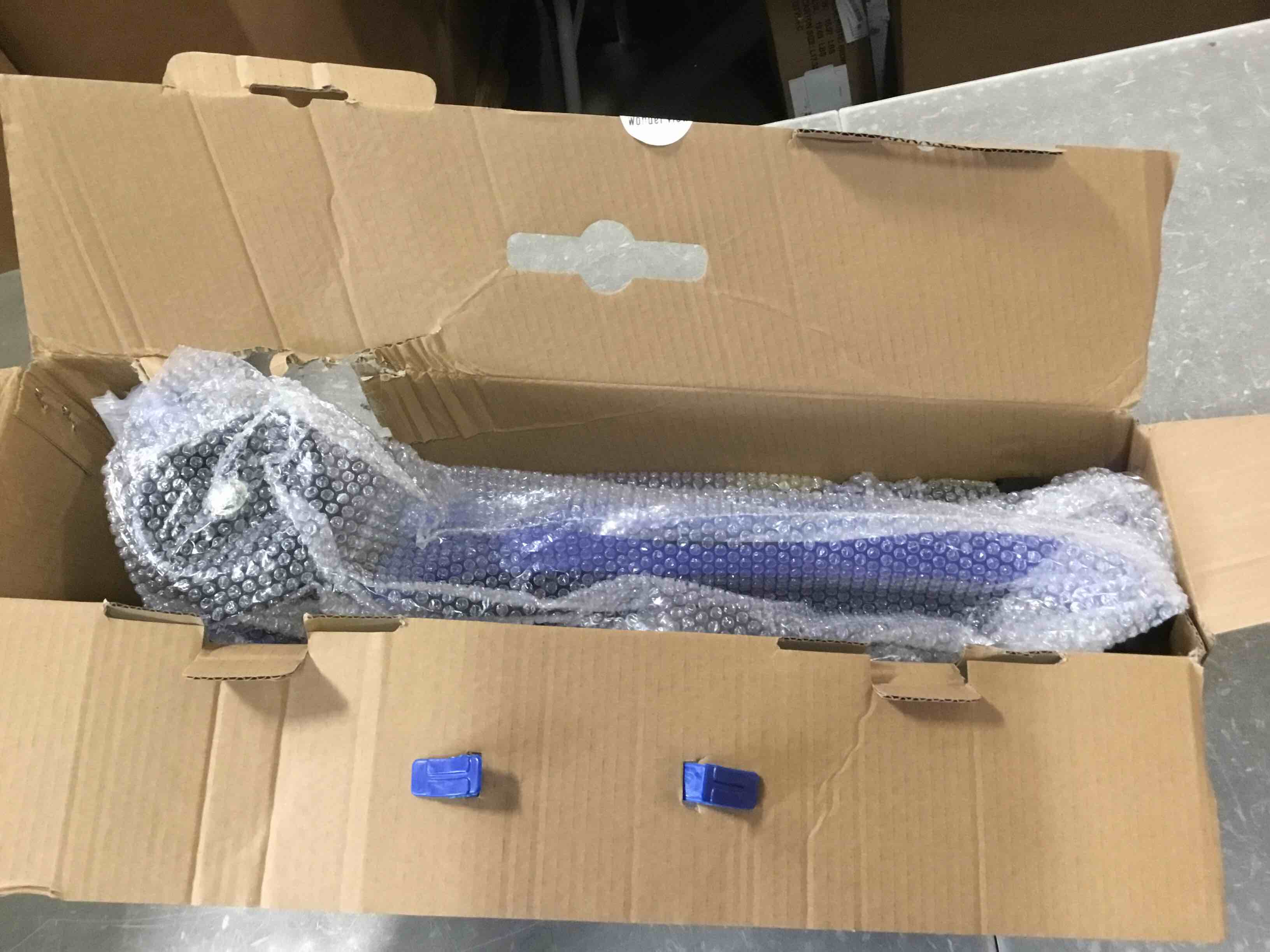 https://s3.amazonaws.com/lotting-images-prod/bidfta/TEA1948659_1743776878469.jpeg
