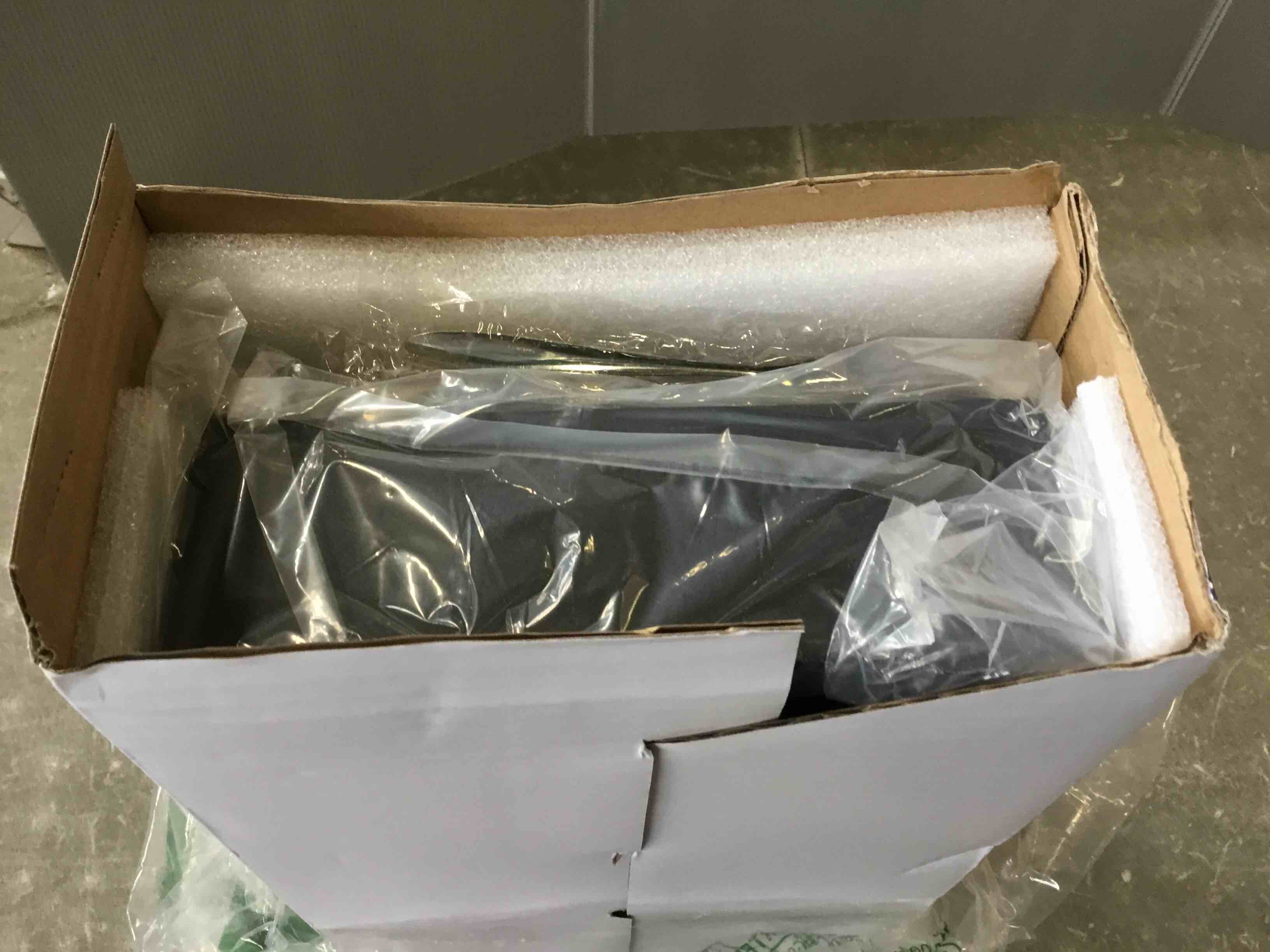 https://s3.amazonaws.com/lotting-images-prod/bidfta/TEA1949674_1745250648211.jpeg