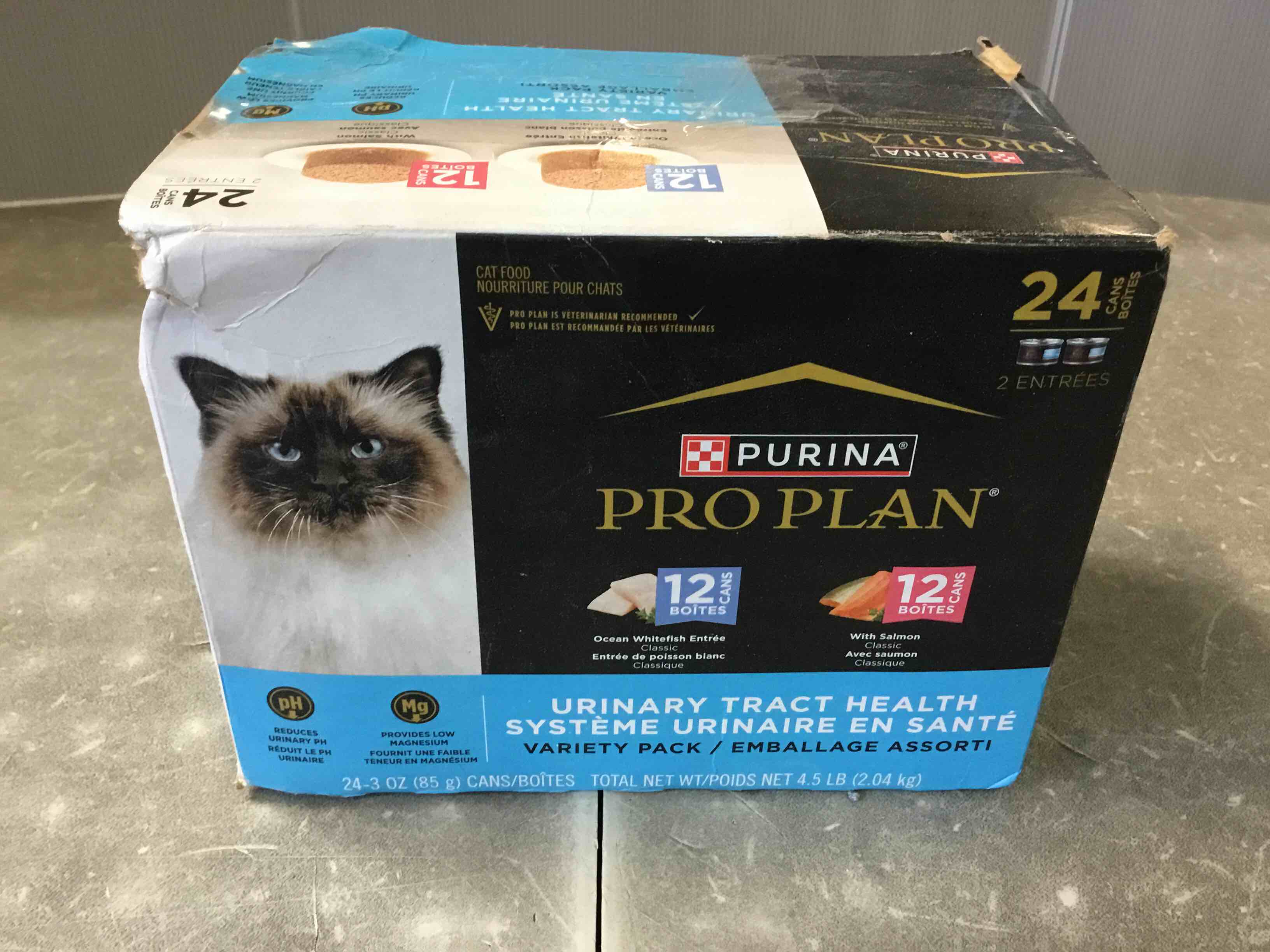 https://s3.amazonaws.com/lotting-images-prod/bidfta/TEA1950221_1745864629358.jpeg