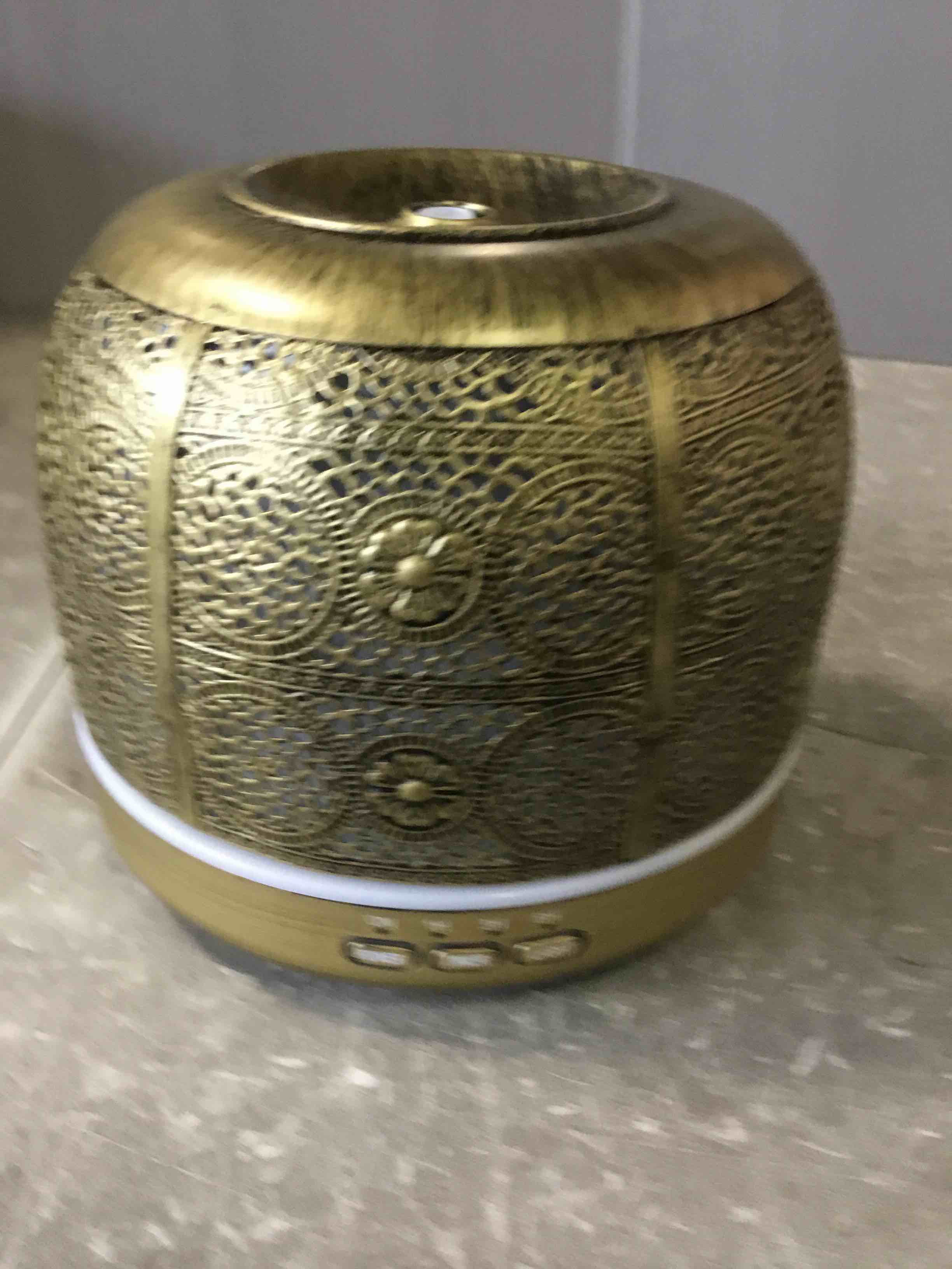 https://s3.amazonaws.com/lotting-images-prod/bidfta/TEA1950923_1746619916632.jpeg