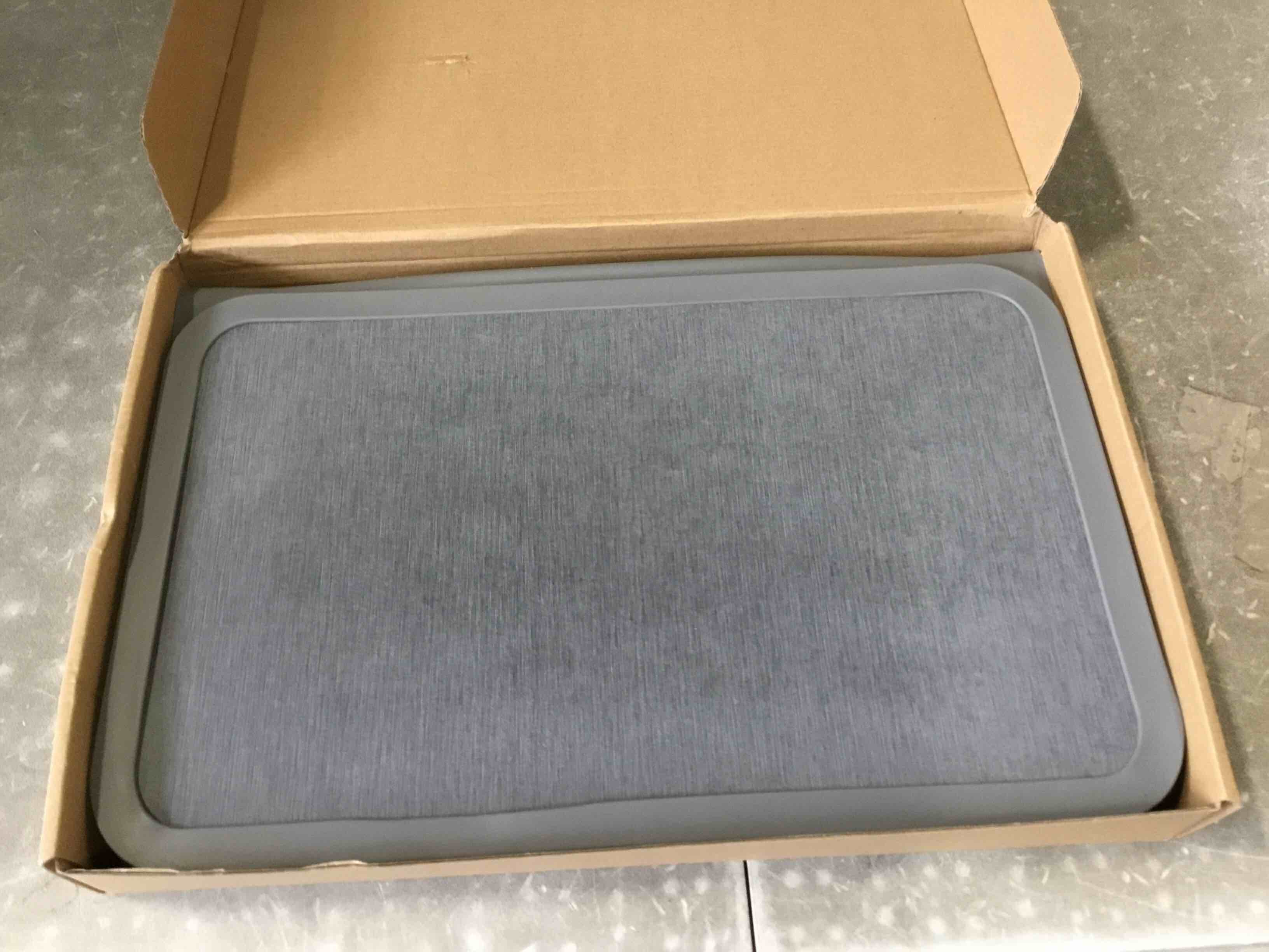 https://s3.amazonaws.com/lotting-images-prod/bidfta/TEA1950949_1746623036147.jpeg