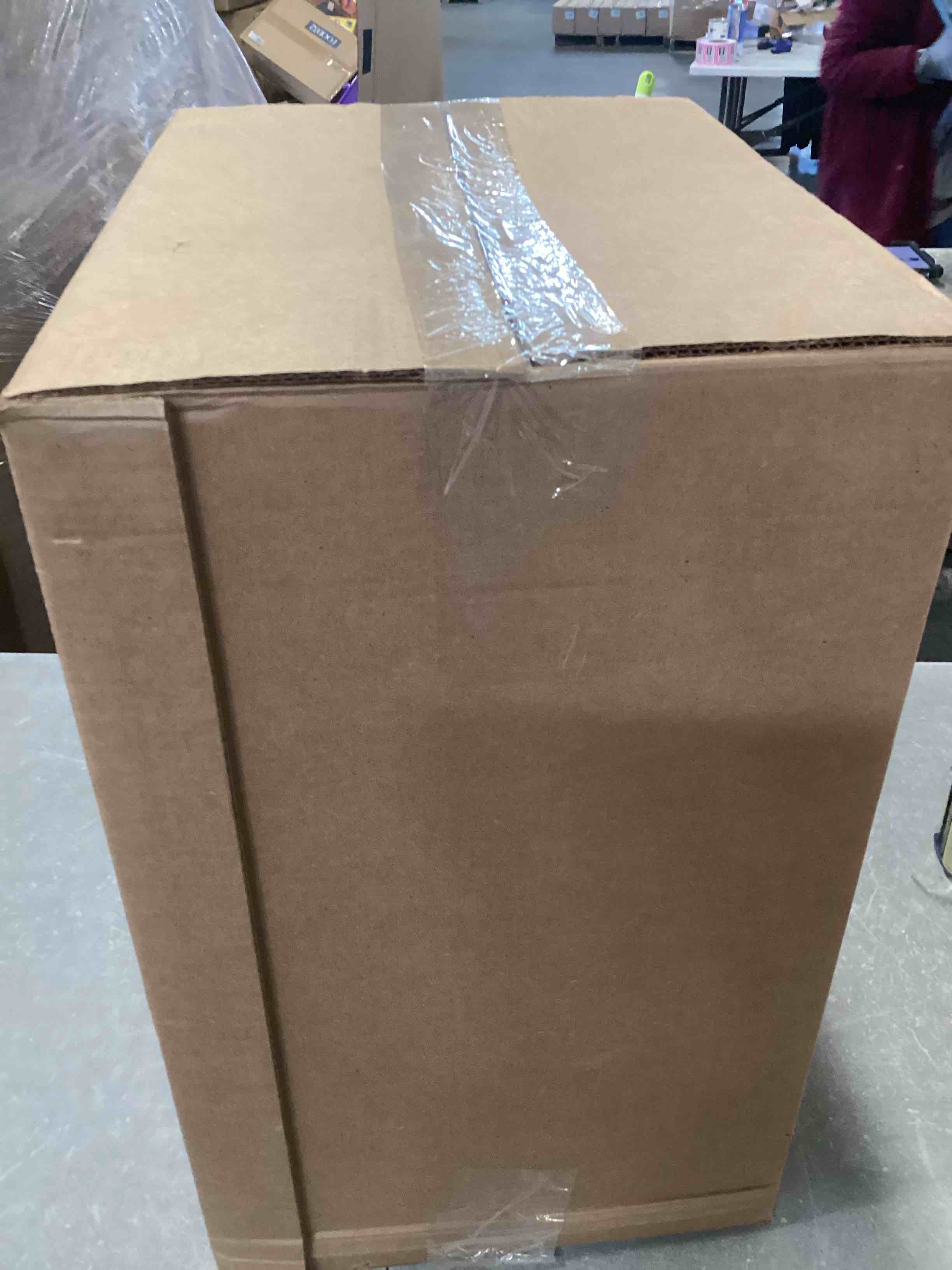 https://s3.amazonaws.com/lotting-images-prod/bidfta/TEA1952337_1744134937546.jpeg