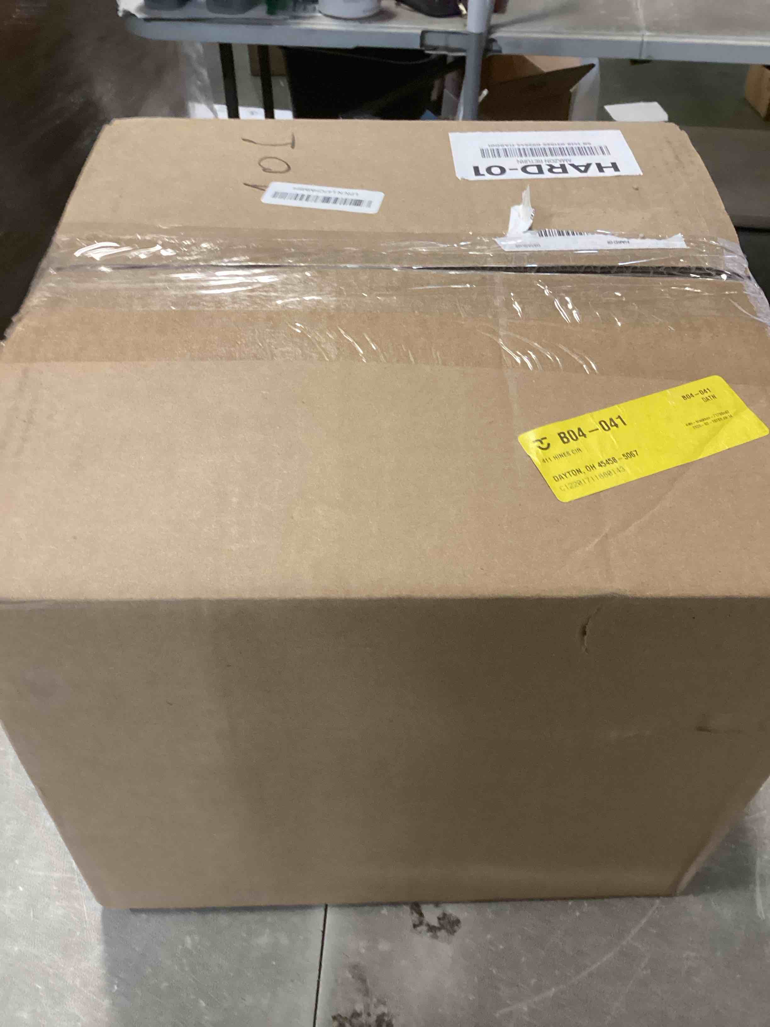 https://s3.amazonaws.com/lotting-images-prod/bidfta/TEA1952346_1744137715535.jpeg
