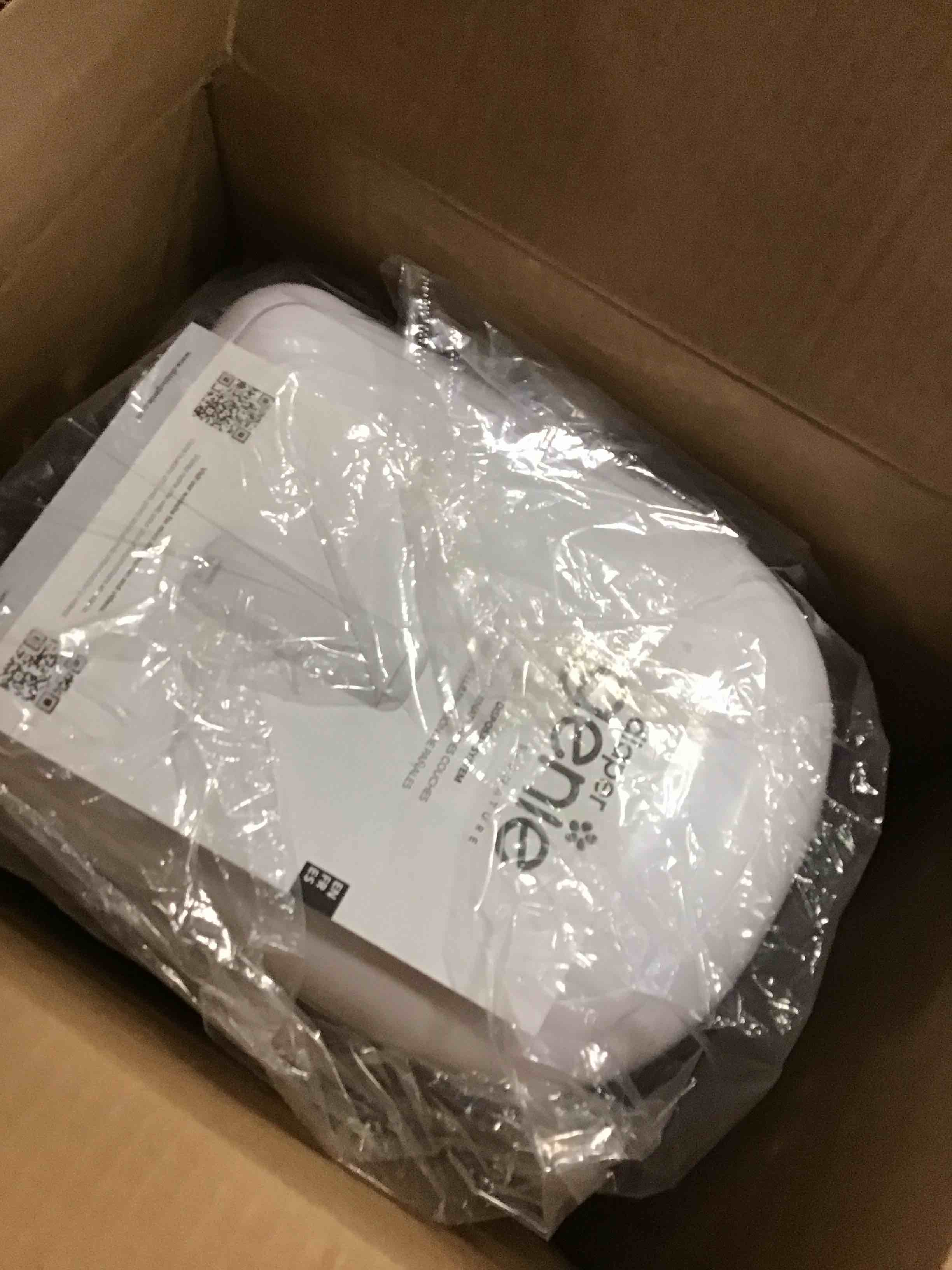 https://s3.amazonaws.com/lotting-images-prod/bidfta/TEA1953227_1745324644191.jpeg