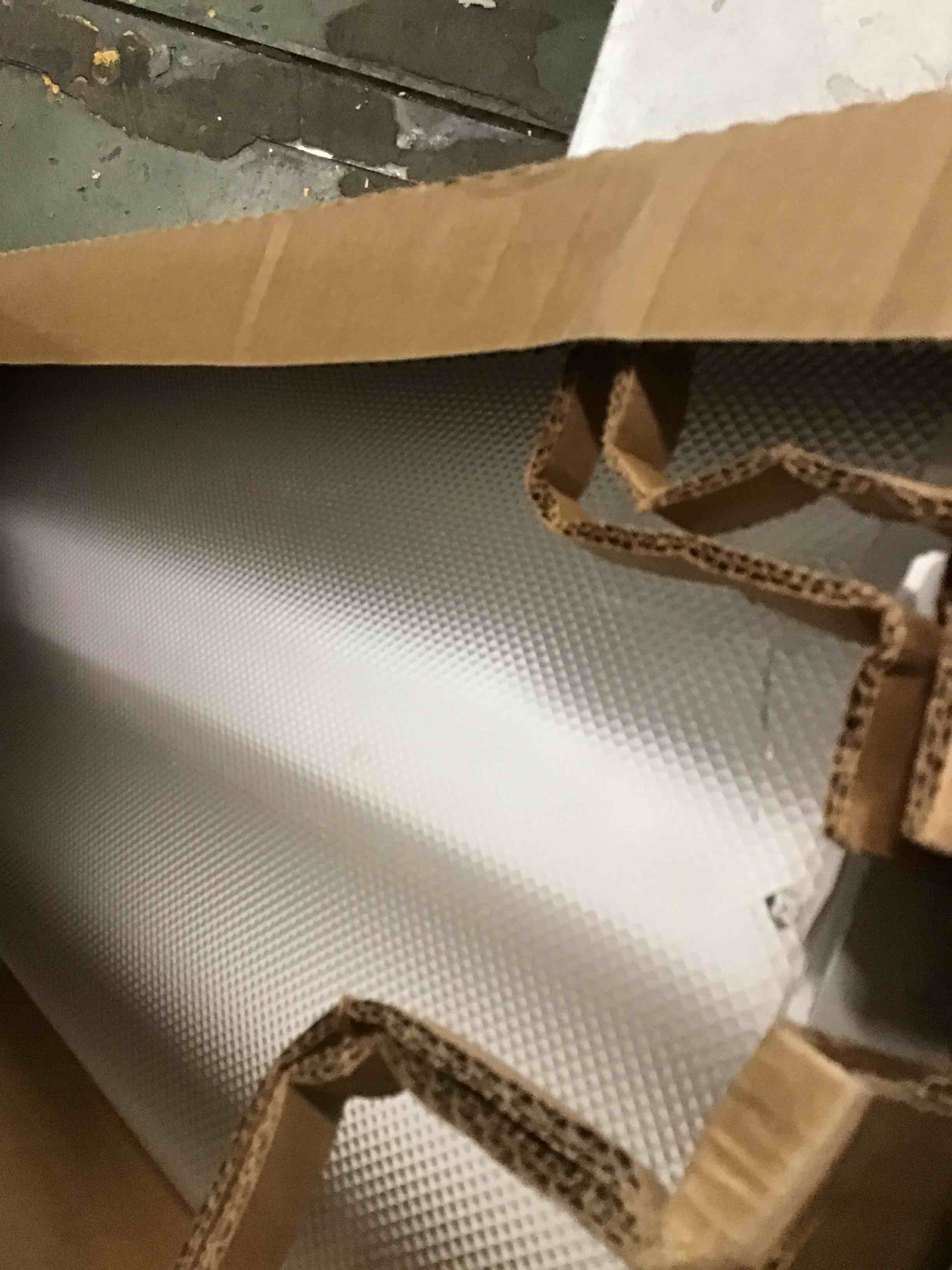 https://s3.amazonaws.com/lotting-images-prod/bidfta/TEA1953298_1745333108657.jpeg