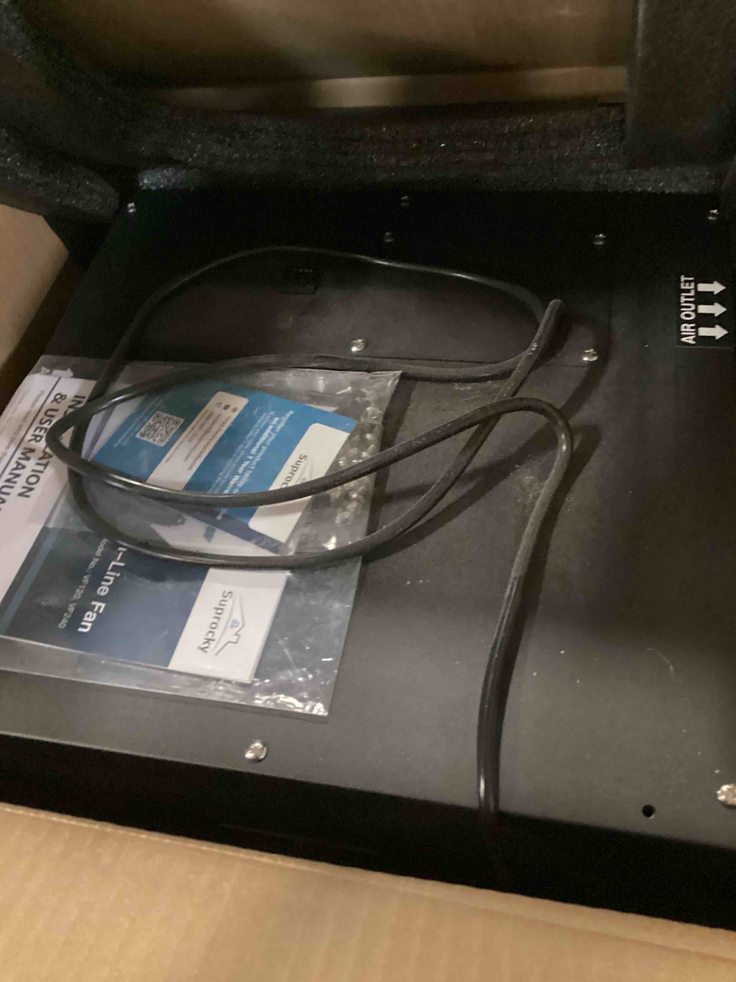 https://s3.amazonaws.com/lotting-images-prod/bidfta/TEA1953645_1745431140429.jpeg