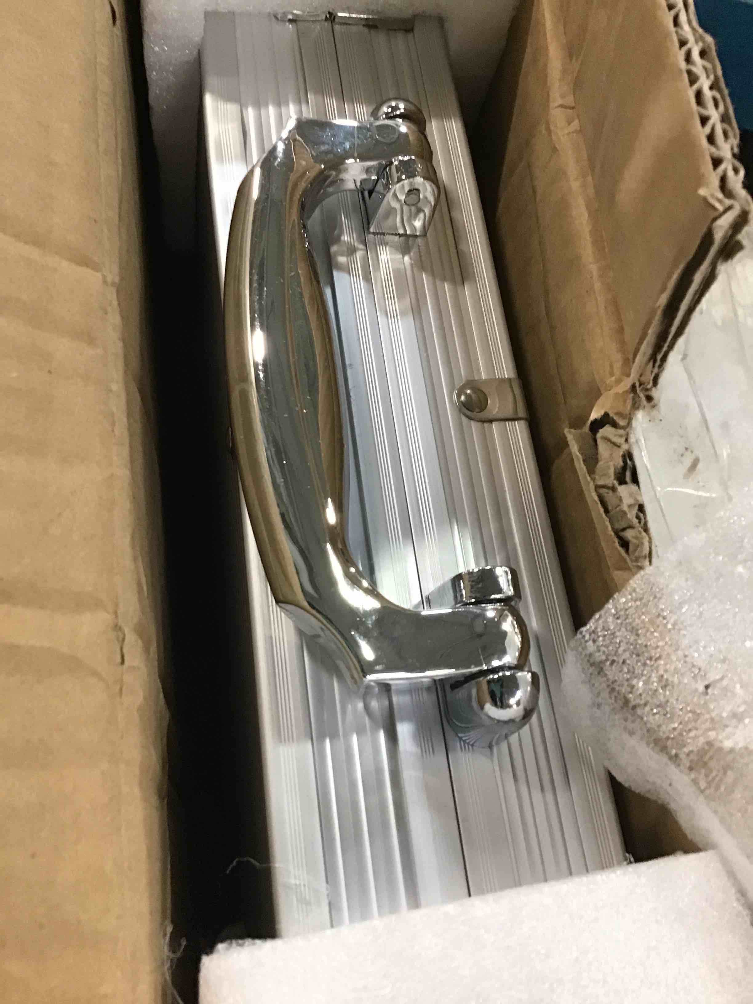 https://s3.amazonaws.com/lotting-images-prod/bidfta/TEA1953923_1745602717355.jpeg