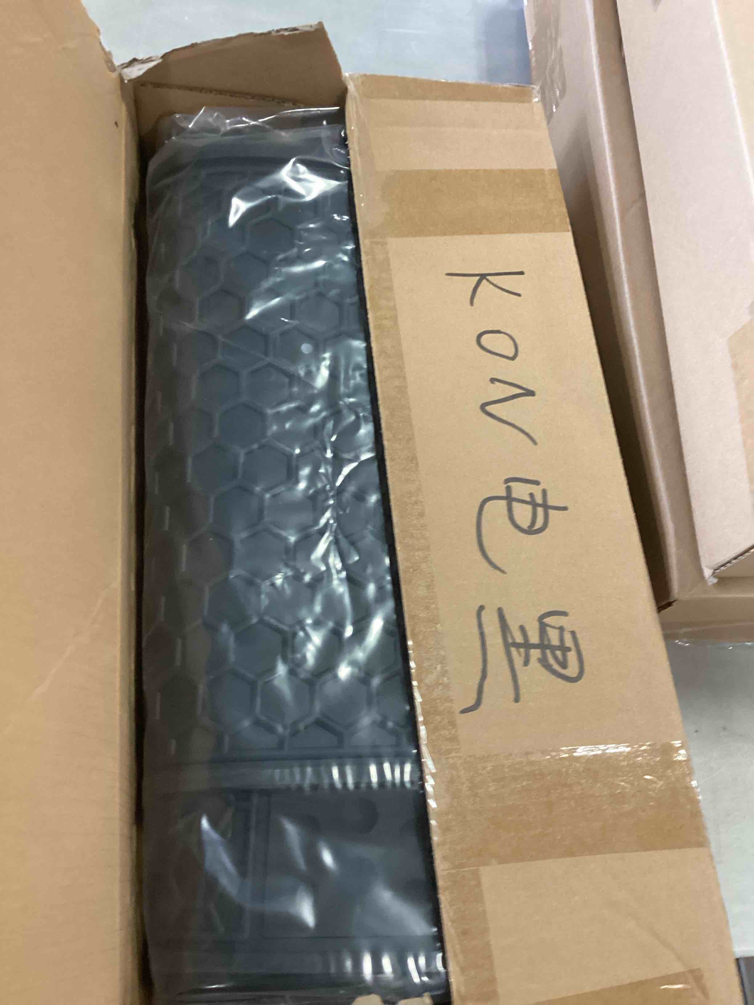 https://s3.amazonaws.com/lotting-images-prod/bidfta/TEA1954138_1743604879844.jpeg