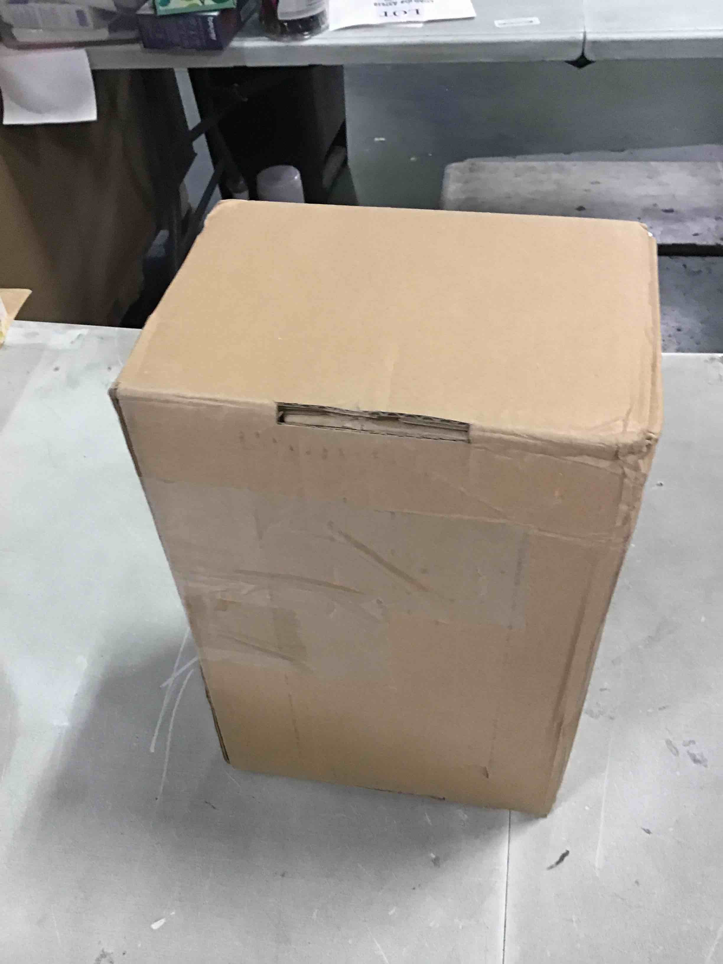 https://s3.amazonaws.com/lotting-images-prod/bidfta/TEA1954391_1743687188664.jpeg