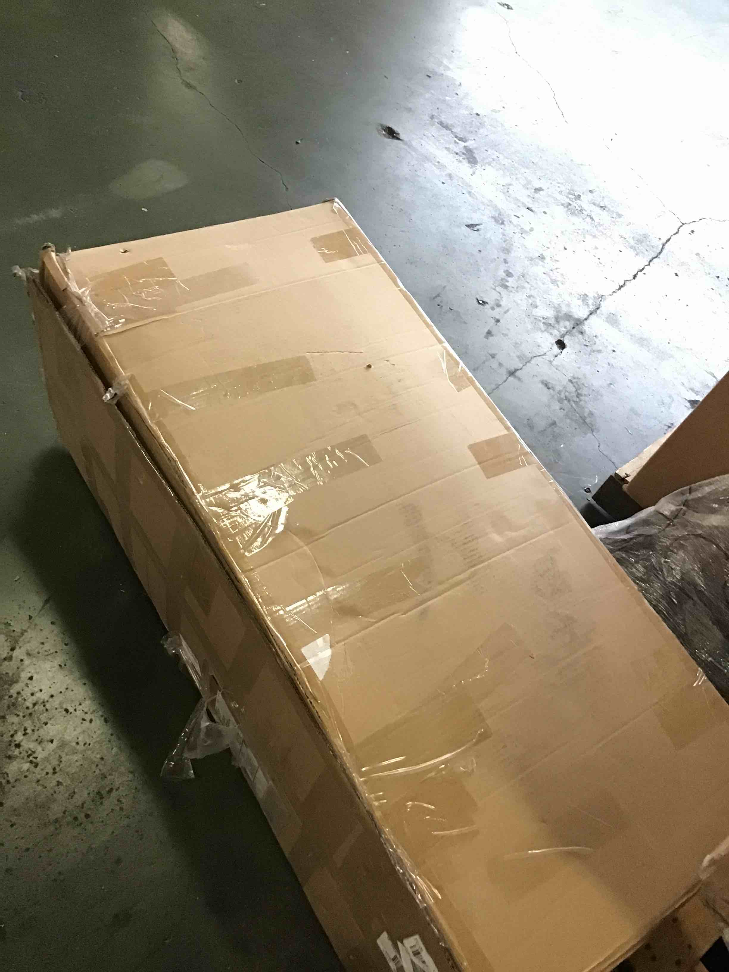 https://s3.amazonaws.com/lotting-images-prod/bidfta/TEA1954520_1743702552382.jpeg