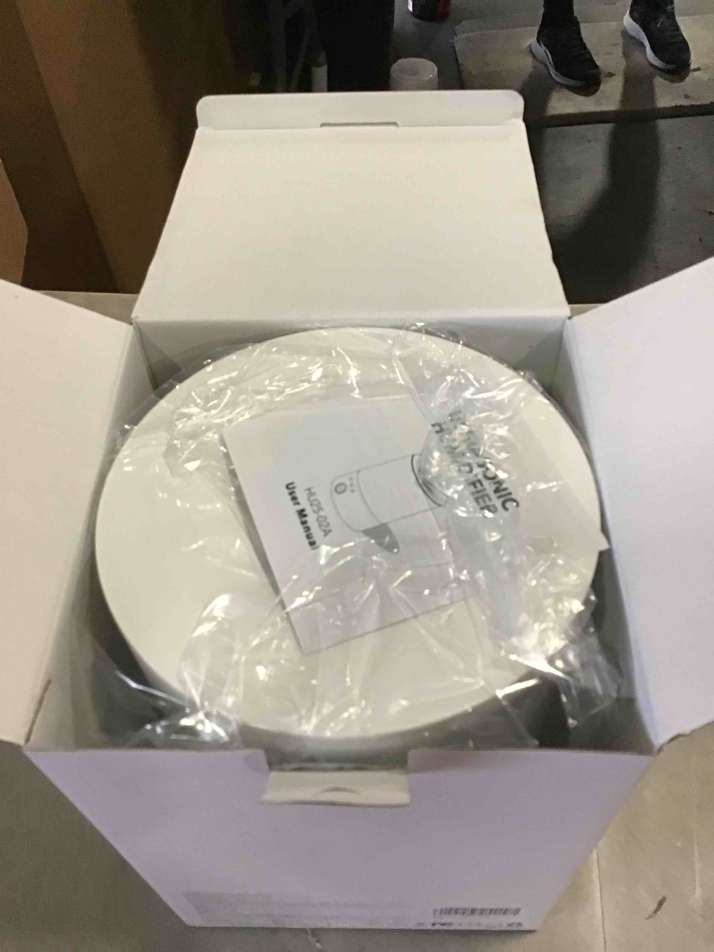 https://s3.amazonaws.com/lotting-images-prod/bidfta/TEA1956038_1744743100556.jpeg