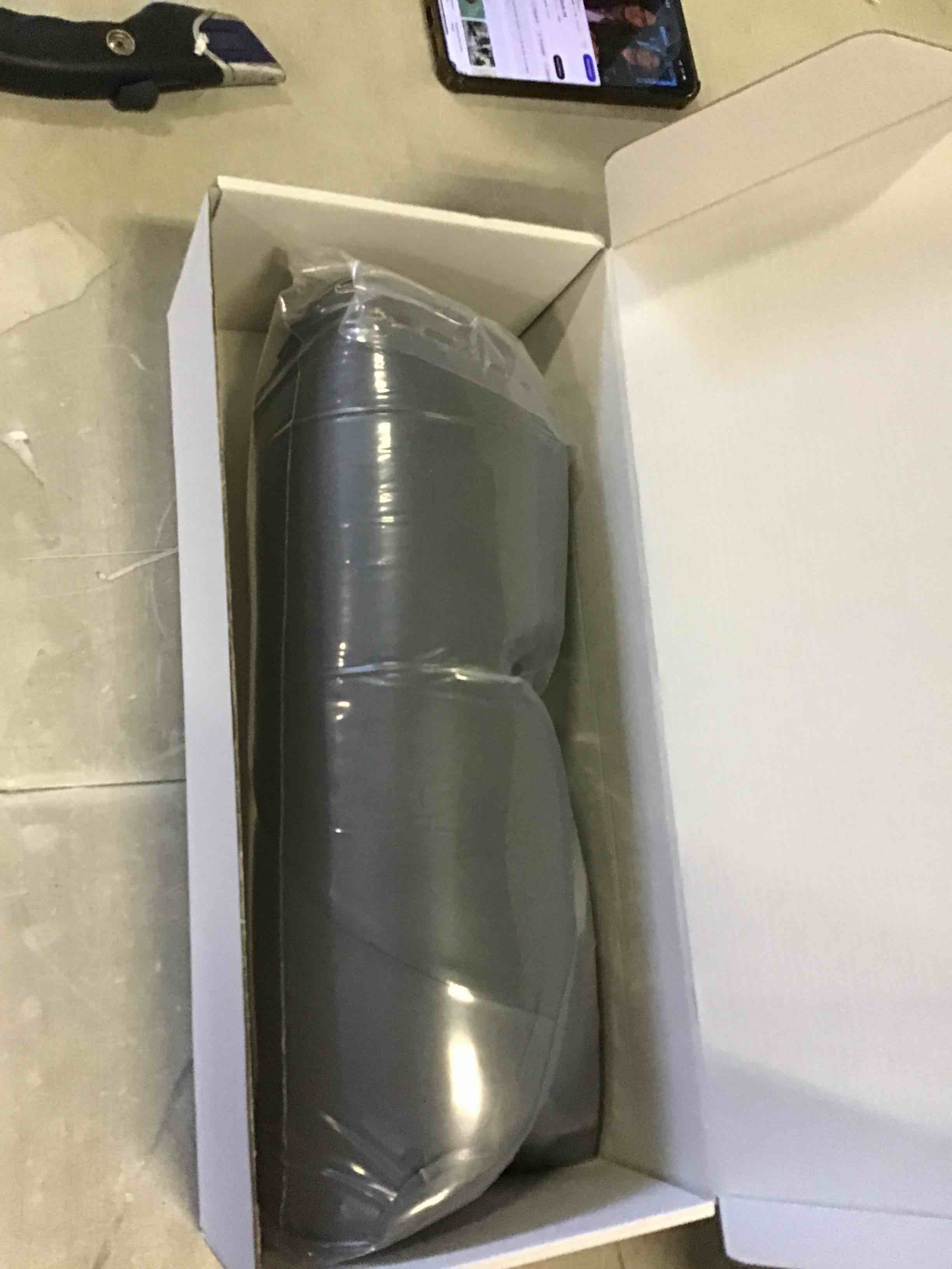 https://s3.amazonaws.com/lotting-images-prod/bidfta/TEA1956248_1744827826017.jpeg
