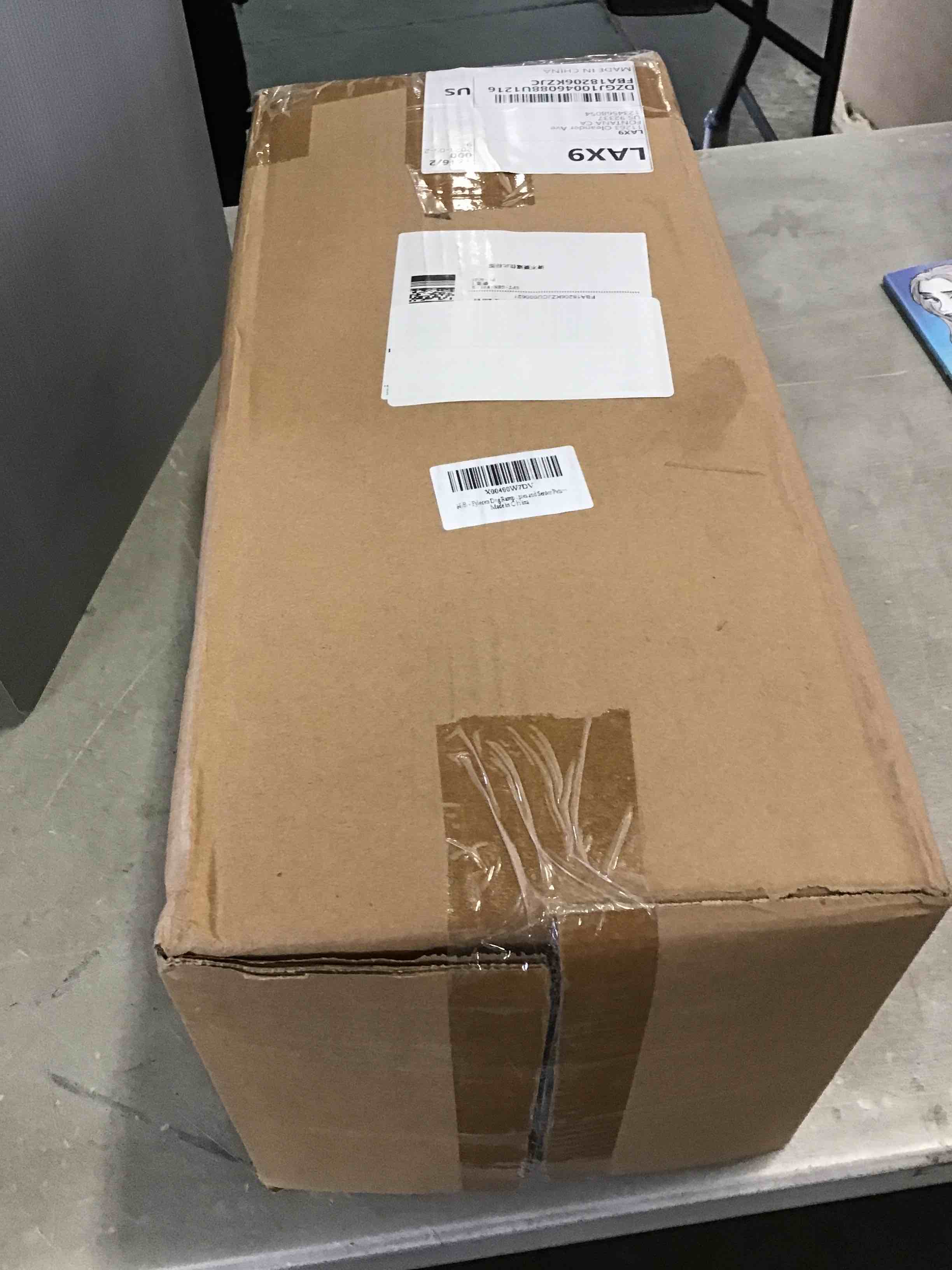 https://s3.amazonaws.com/lotting-images-prod/bidfta/TEA1956503_1744914245093.jpeg