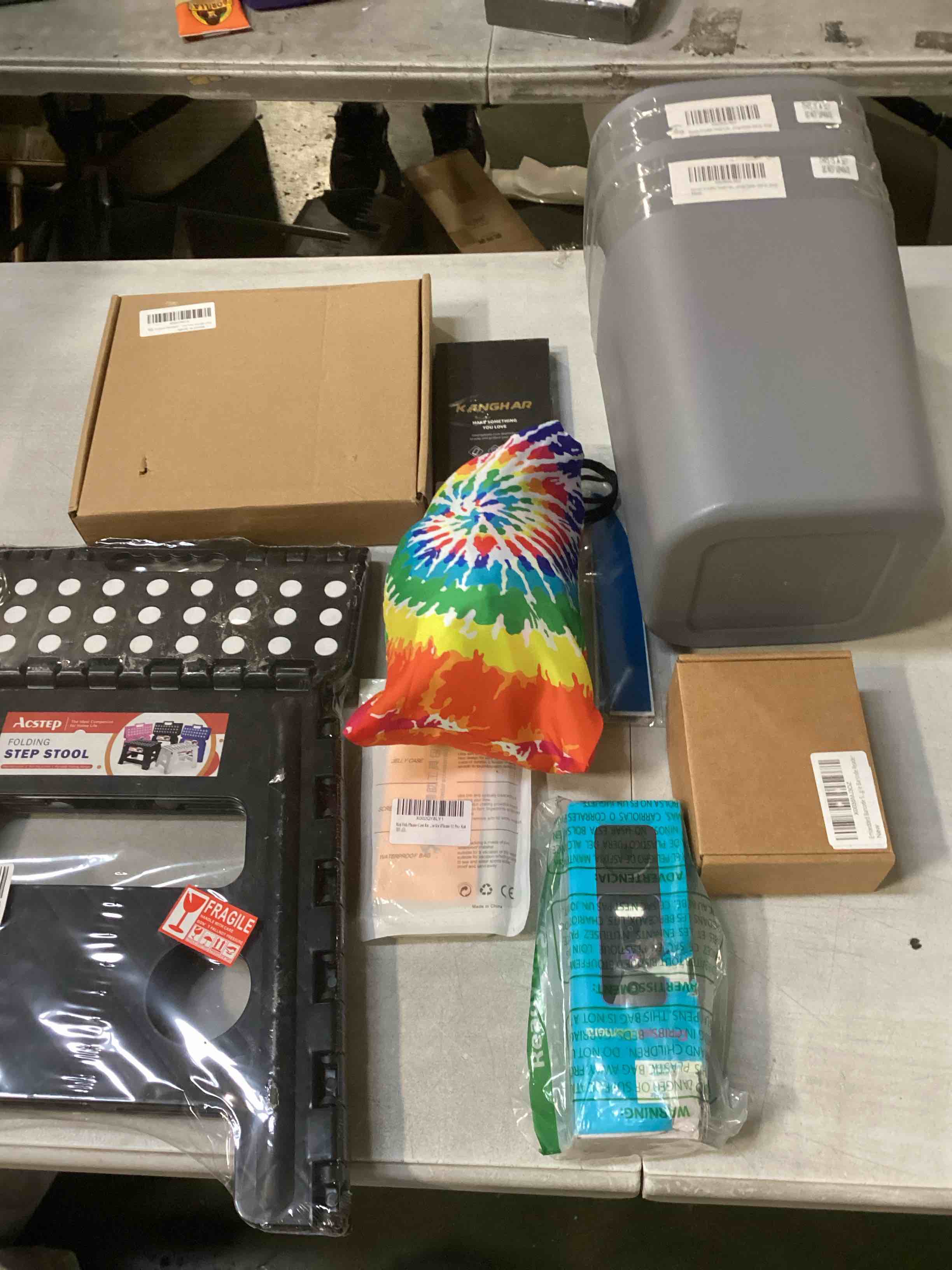 Assorted lot of 10 mixed items (they can be house holds,personal use, etc..