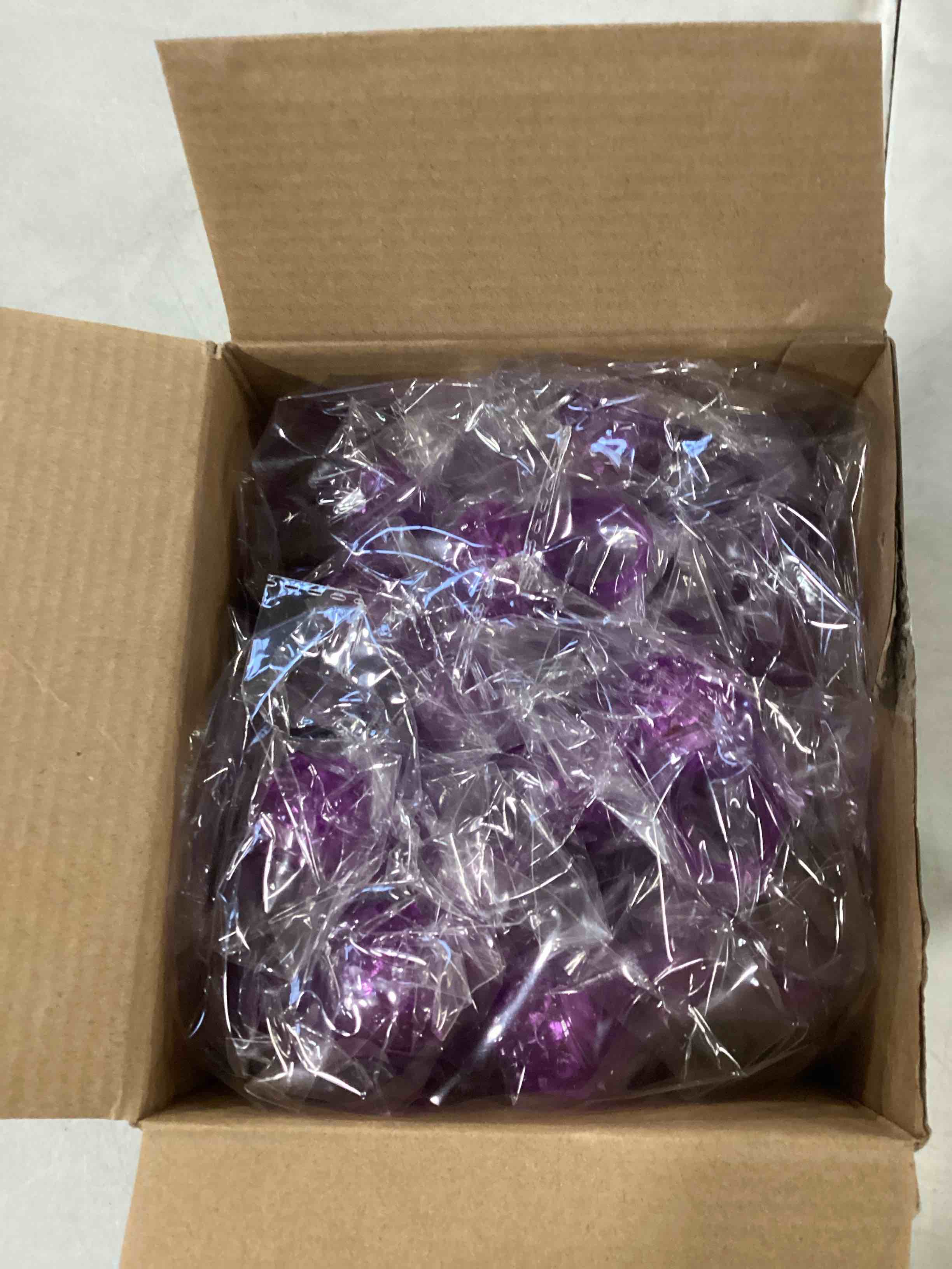 https://s3.amazonaws.com/lotting-images-prod/bidfta/TEA1957429_1743508902351.jpeg