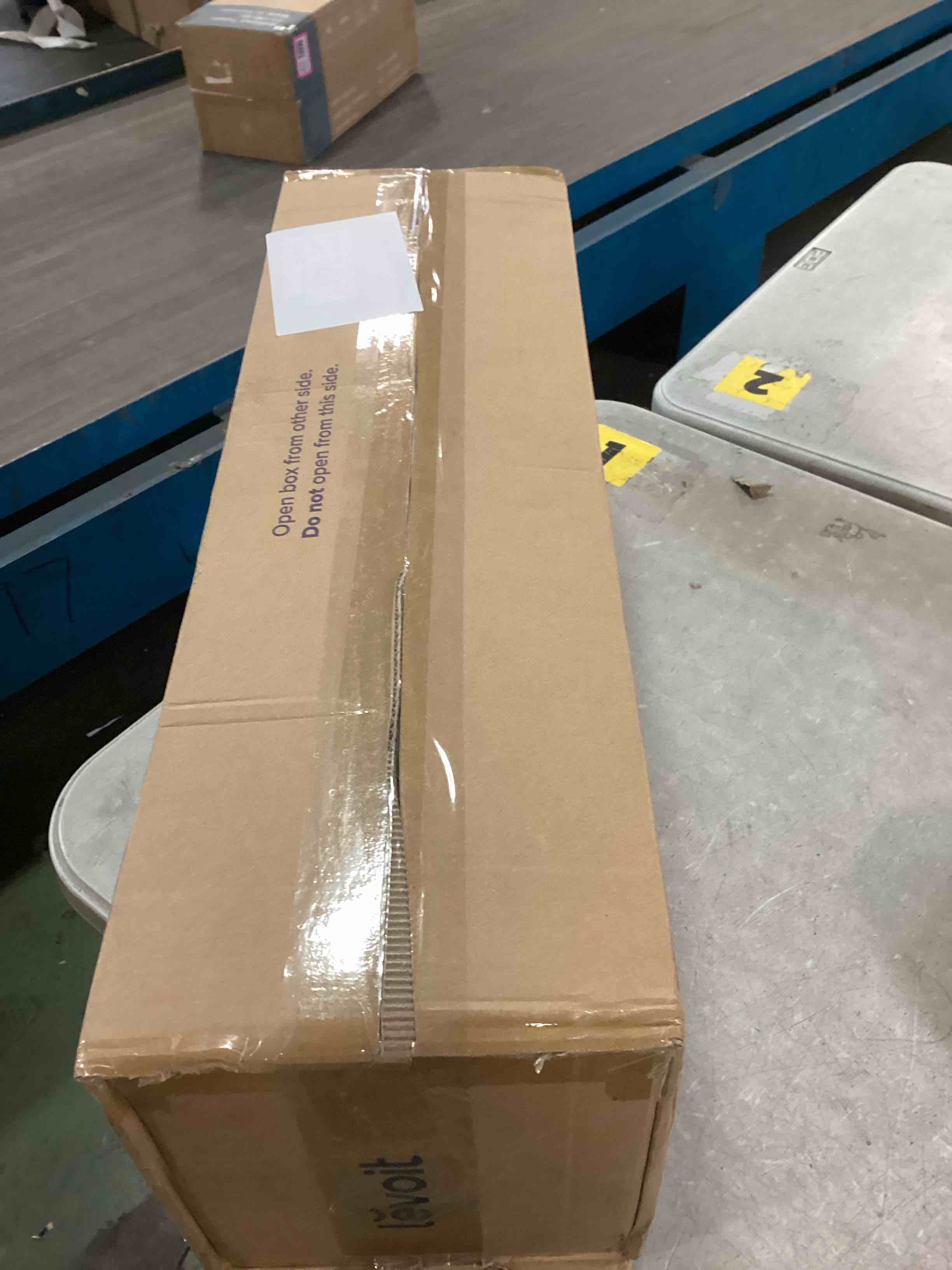 https://s3.amazonaws.com/lotting-images-prod/bidfta/TEA1958004_1743624710913.jpeg