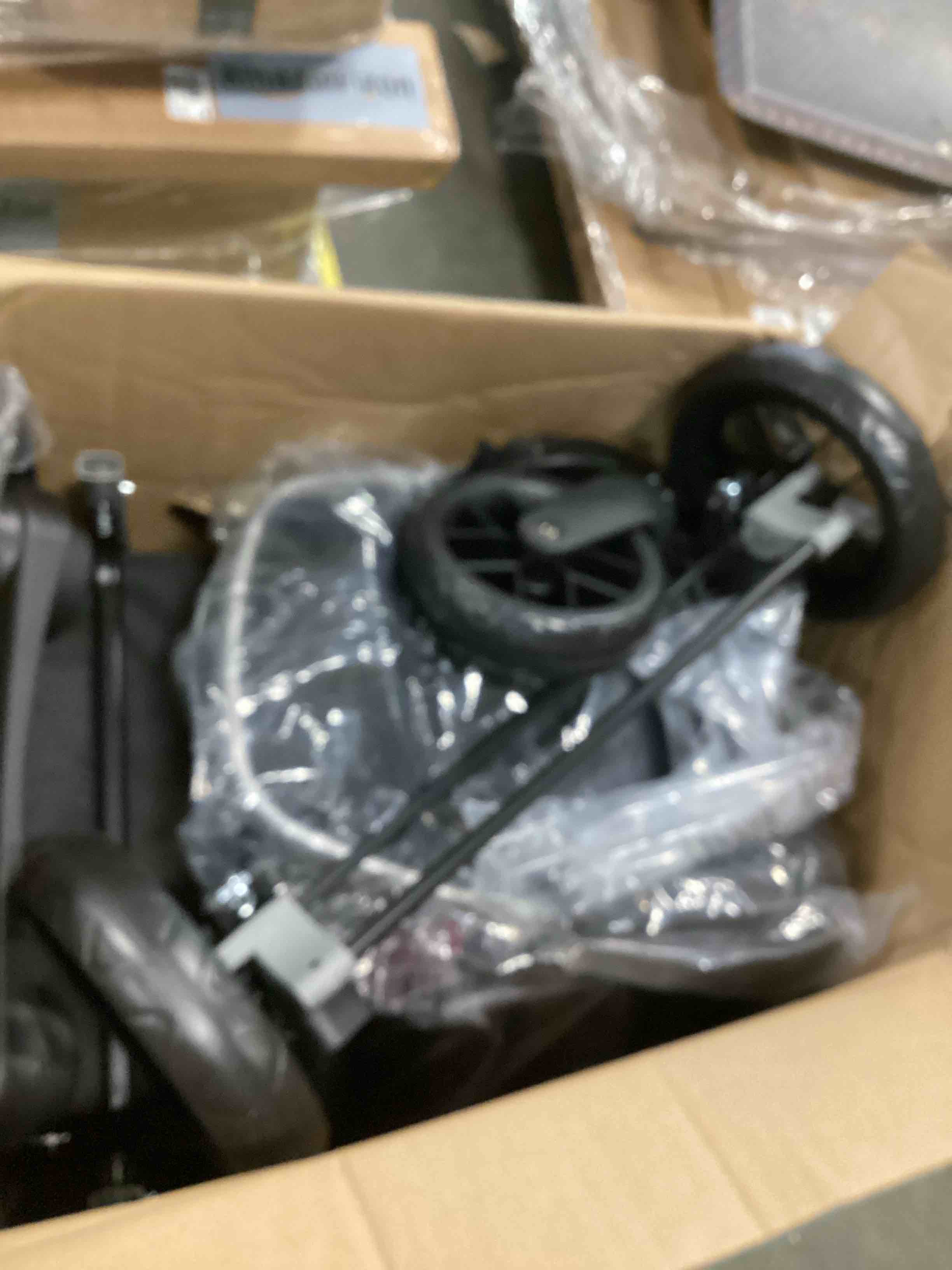 https://s3.amazonaws.com/lotting-images-prod/bidfta/TEA1958389_1743788624701.jpeg