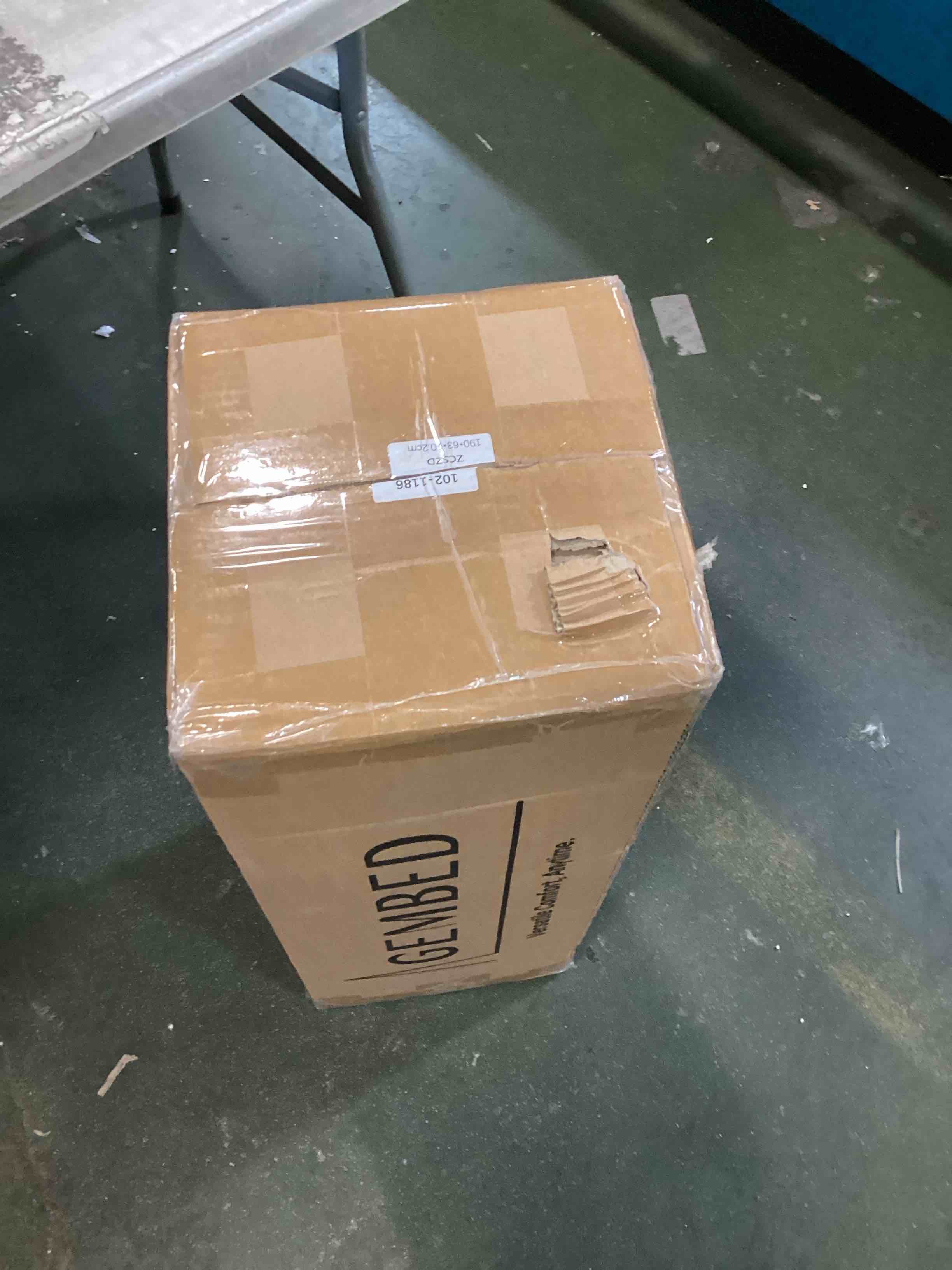 https://s3.amazonaws.com/lotting-images-prod/bidfta/TEA1958601_1744048968725.jpeg