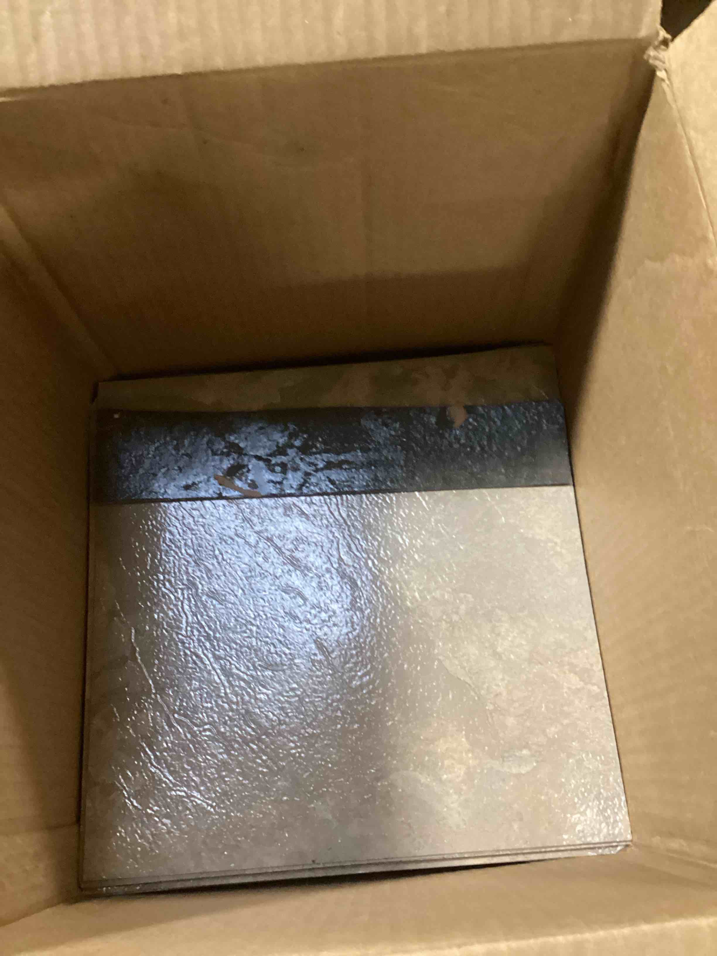 https://s3.amazonaws.com/lotting-images-prod/bidfta/TEA1959321_1744375360420.jpeg