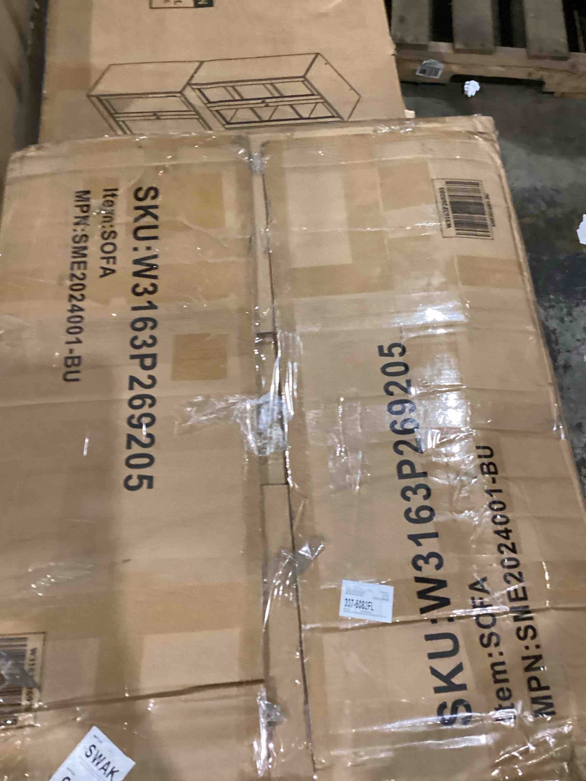 https://s3.amazonaws.com/lotting-images-prod/bidfta/TEA1966079_1754413223739.jpeg