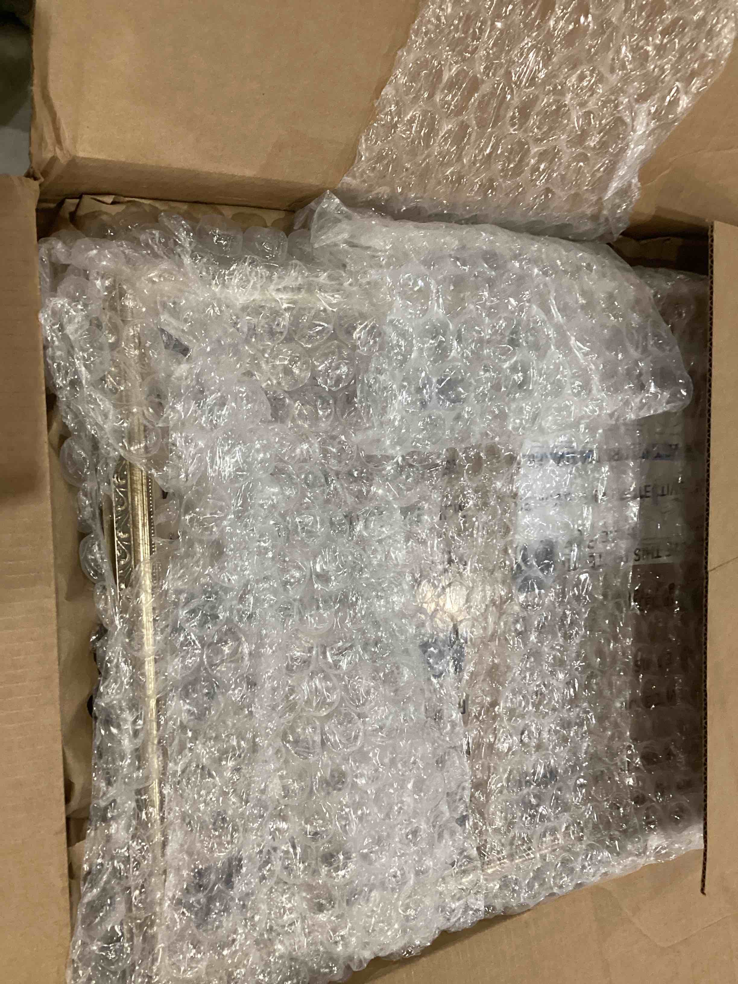 https://s3.amazonaws.com/lotting-images-prod/bidfta/TEA1966085_1754418192458.jpeg