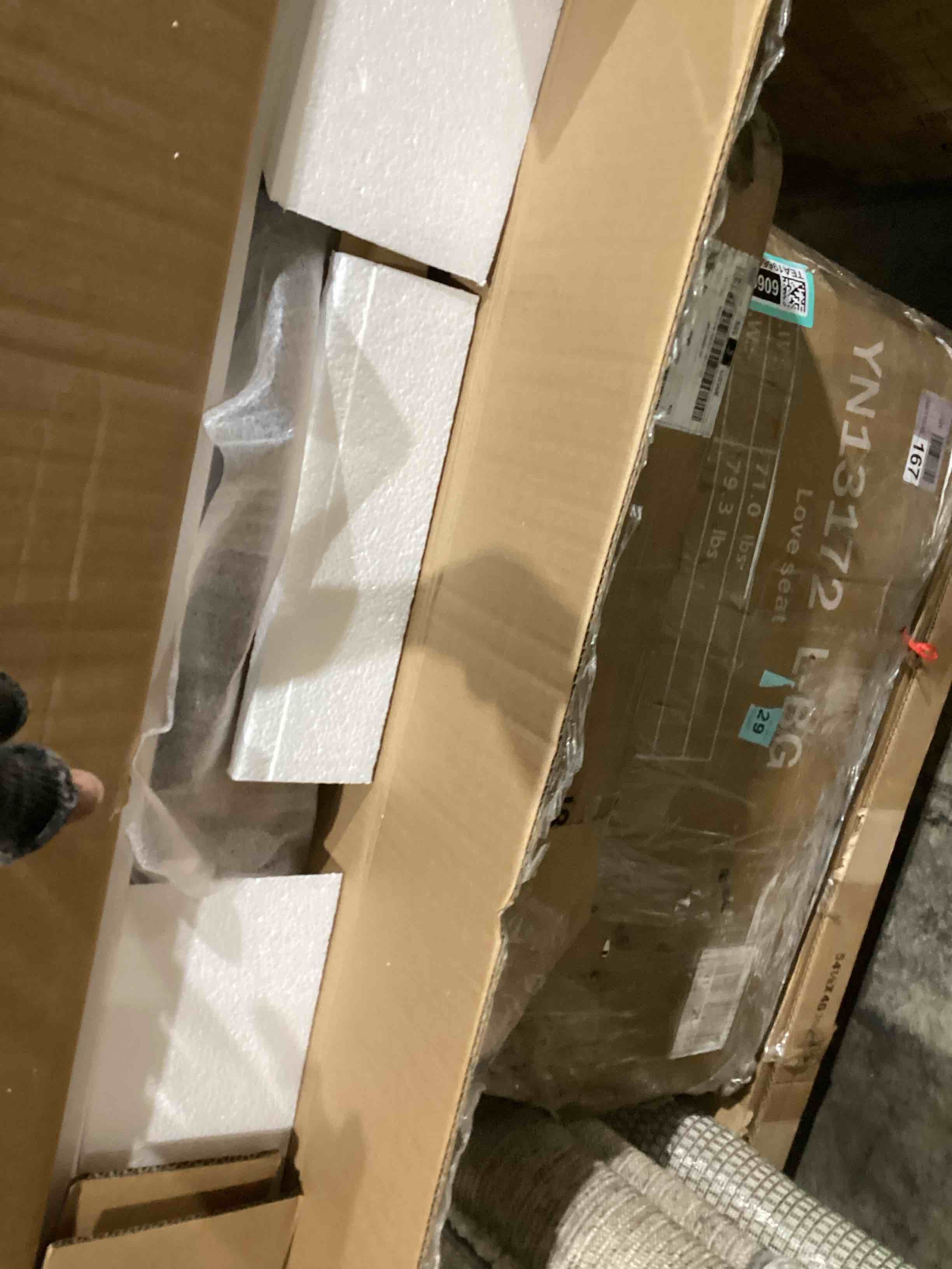 https://s3.amazonaws.com/lotting-images-prod/bidfta/TEA1966103_1754397555528.jpeg