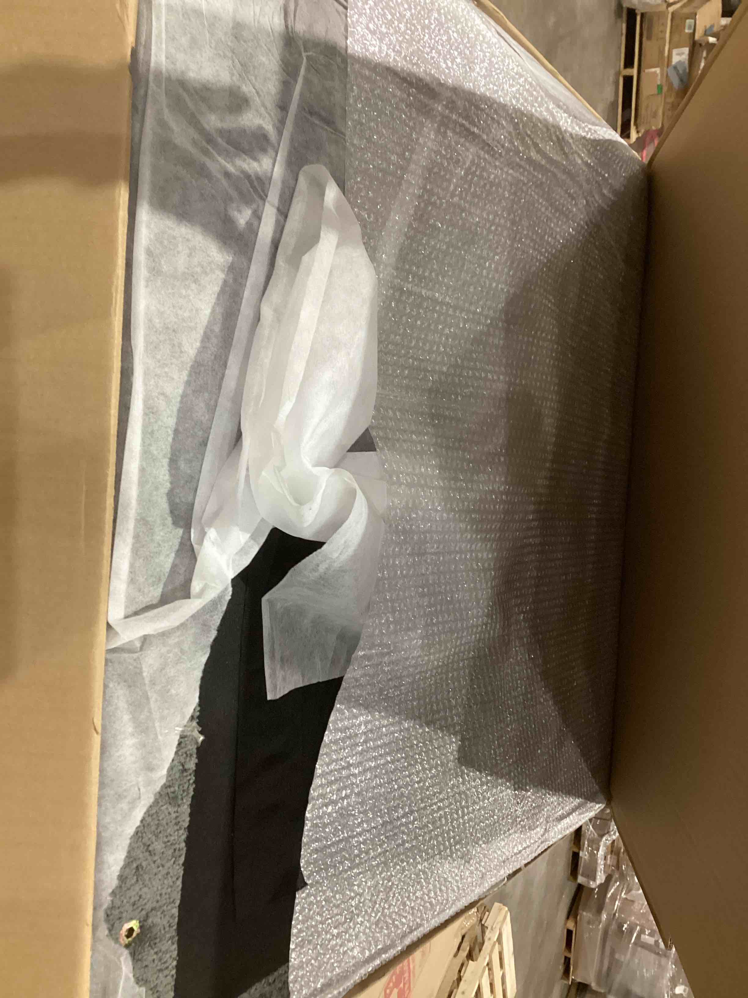 https://s3.amazonaws.com/lotting-images-prod/bidfta/TEA1966140_1754478687781.jpeg