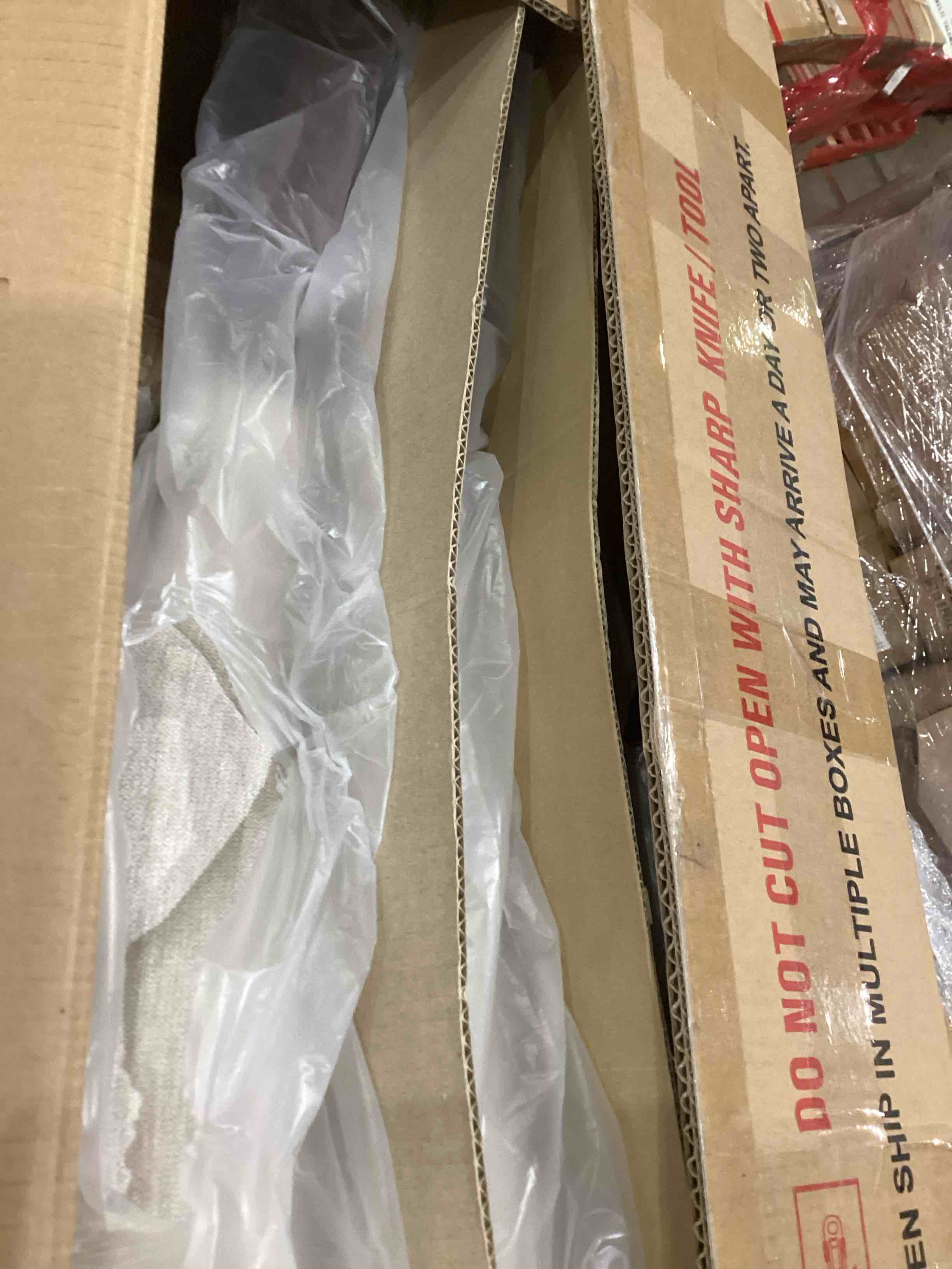 https://s3.amazonaws.com/lotting-images-prod/bidfta/TEA1966286_1754652952741.jpeg