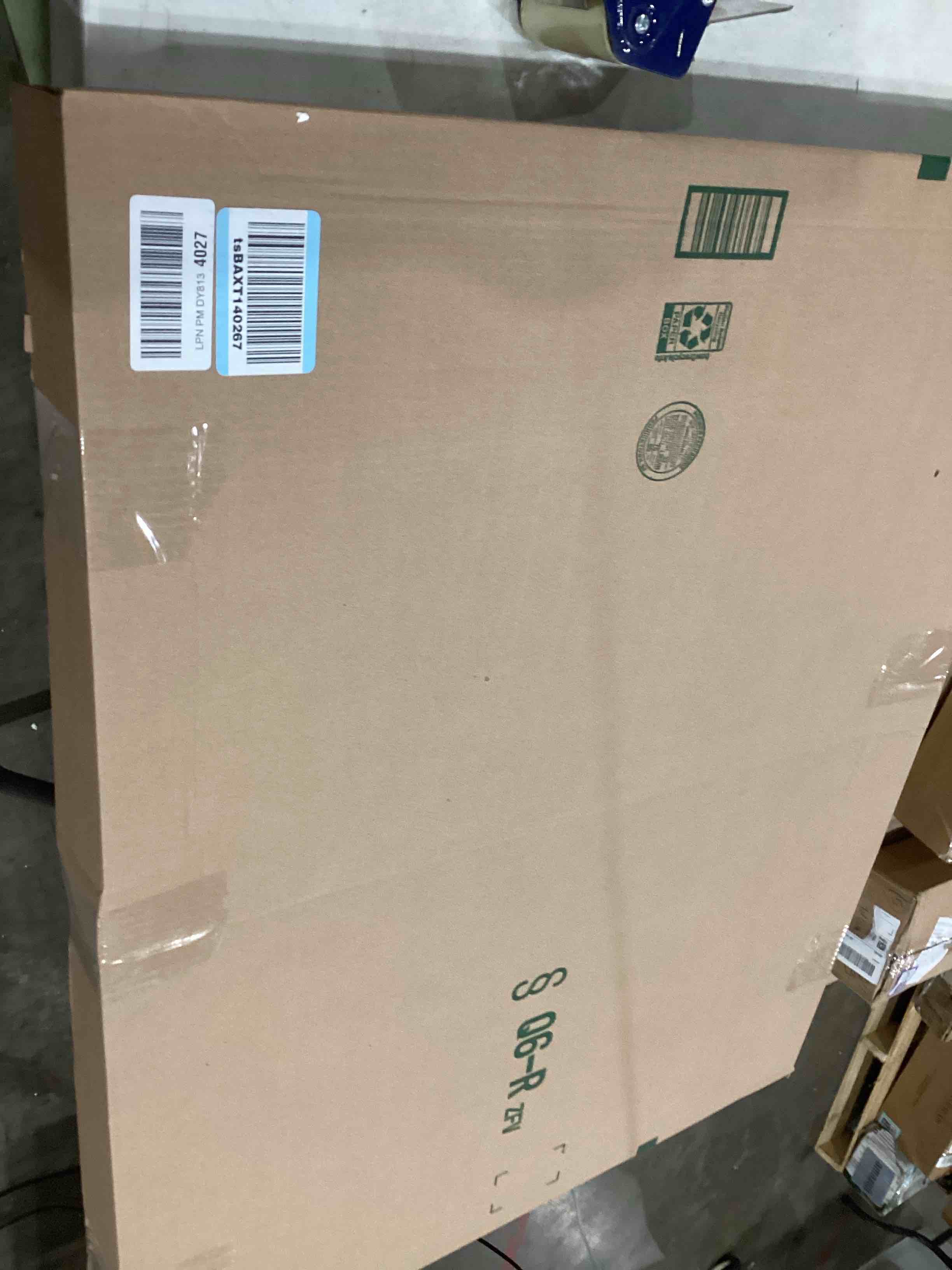 https://s3.amazonaws.com/lotting-images-prod/bidfta/TEA1966483_1756477356558.jpeg