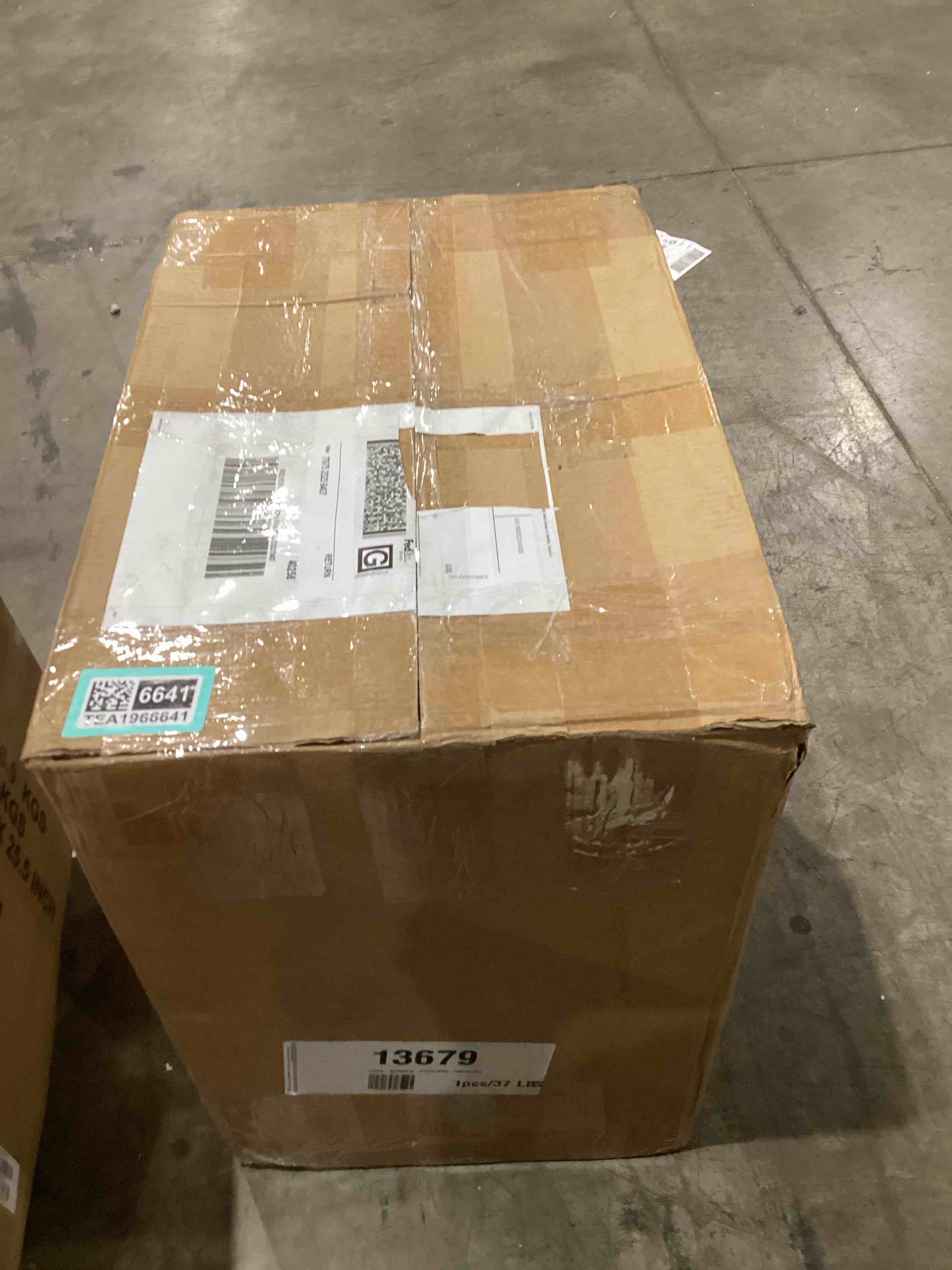 https://s3.amazonaws.com/lotting-images-prod/bidfta/TEA1966641_1756904399035.jpeg